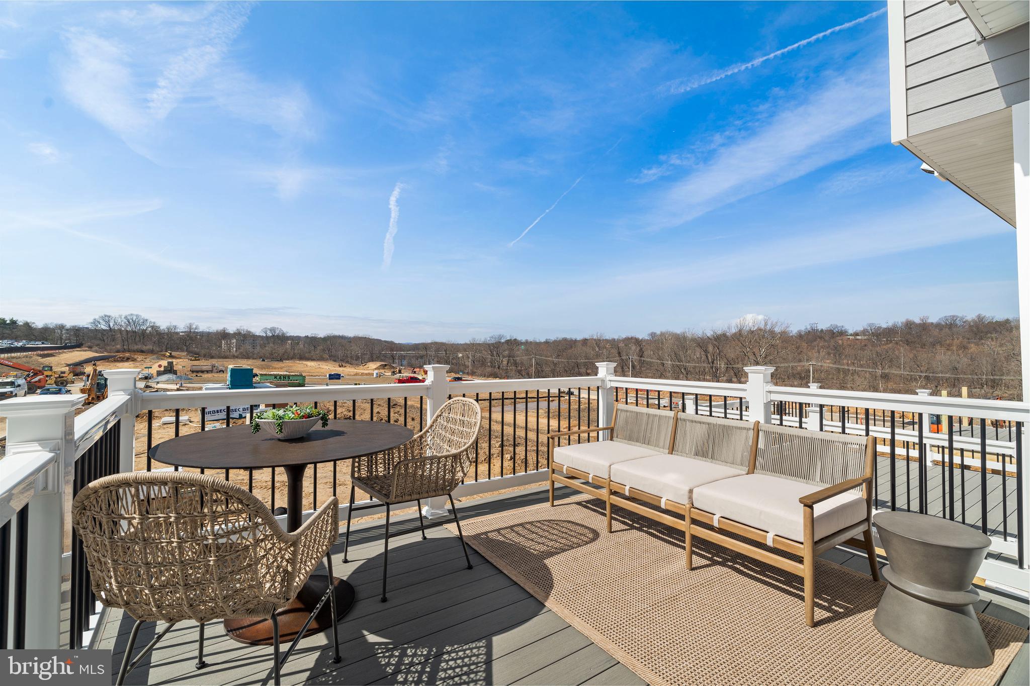 258 RIVER TRAIL CIRCLE