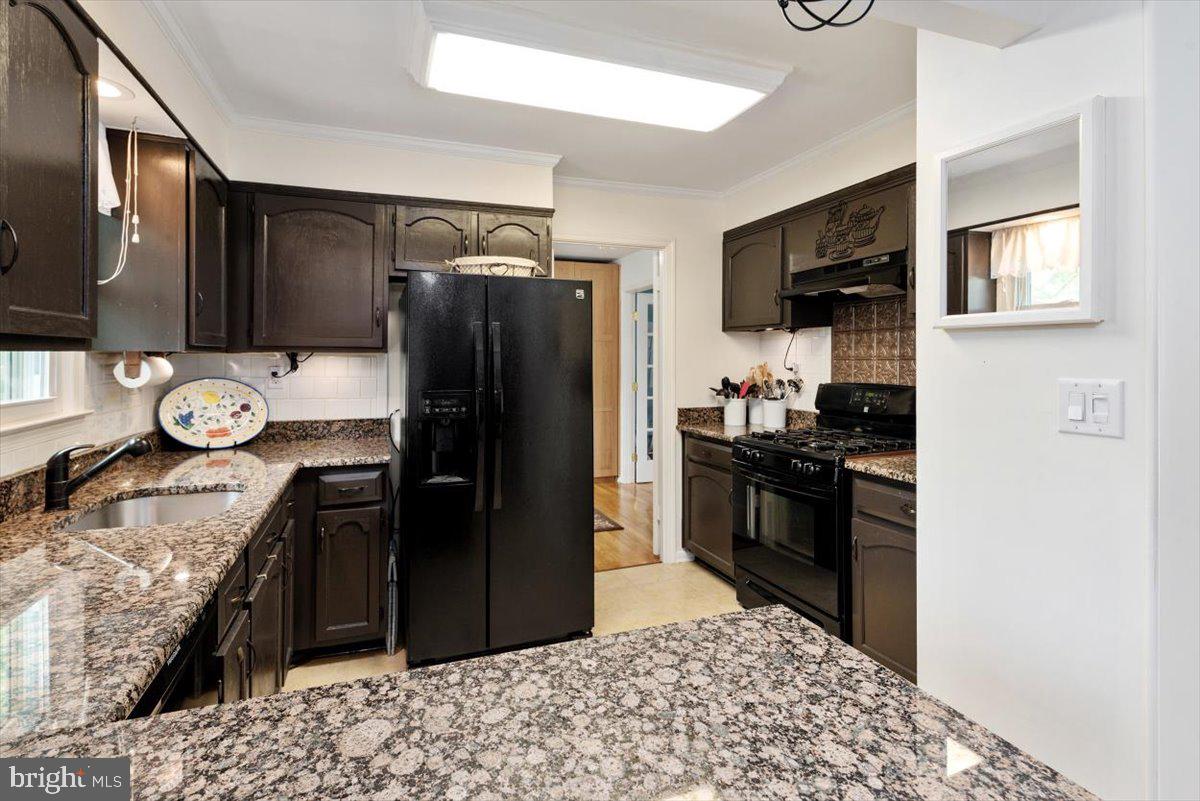 WOODLARK - Residential