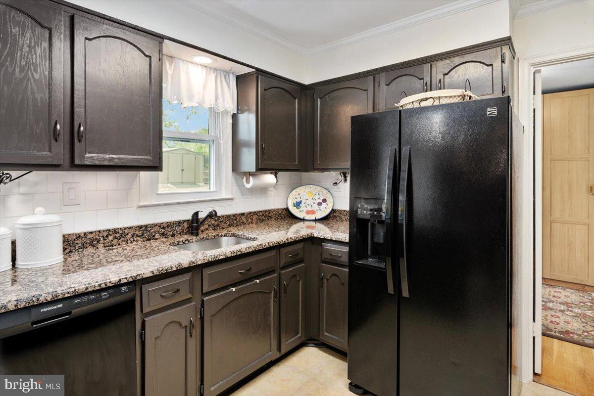 WOODLARK - Residential