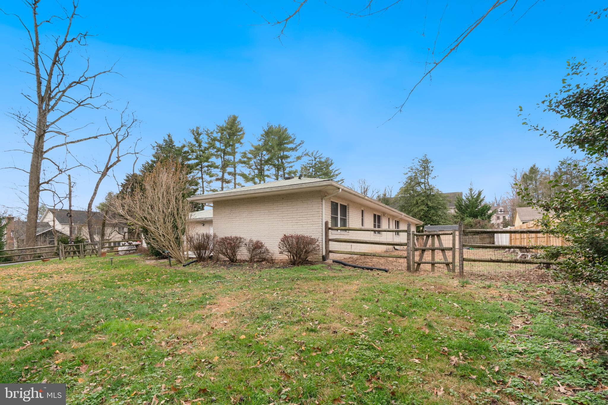 VILLAGE OF OWEN BROWN - Residential