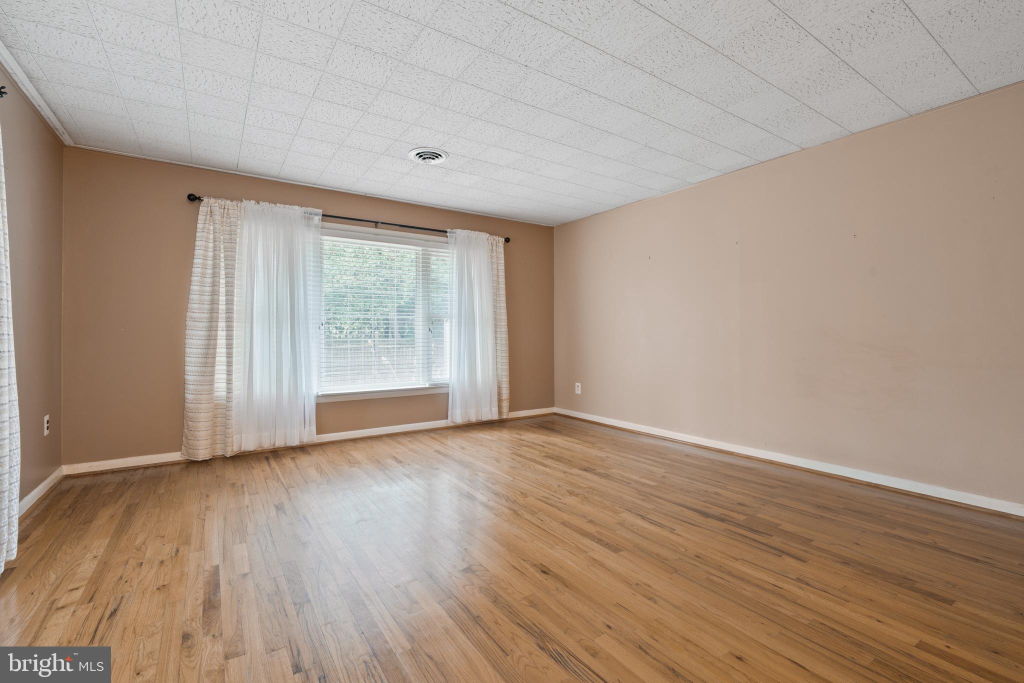 VILLAGE OF OWEN BROWN - Residential