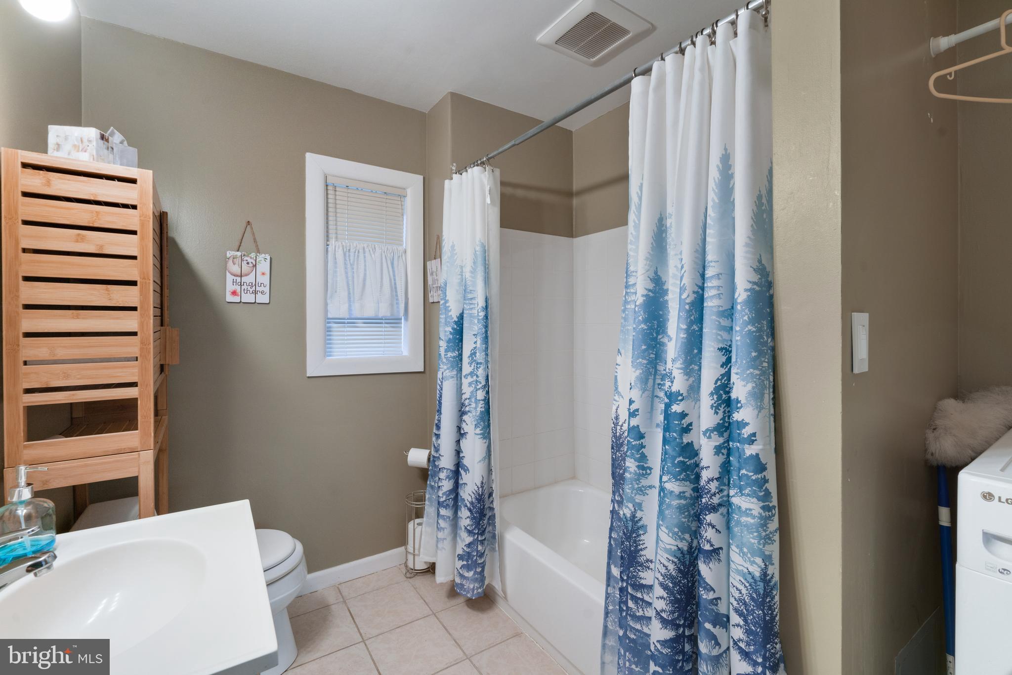 VILLAGE OF OWEN BROWN - Residential