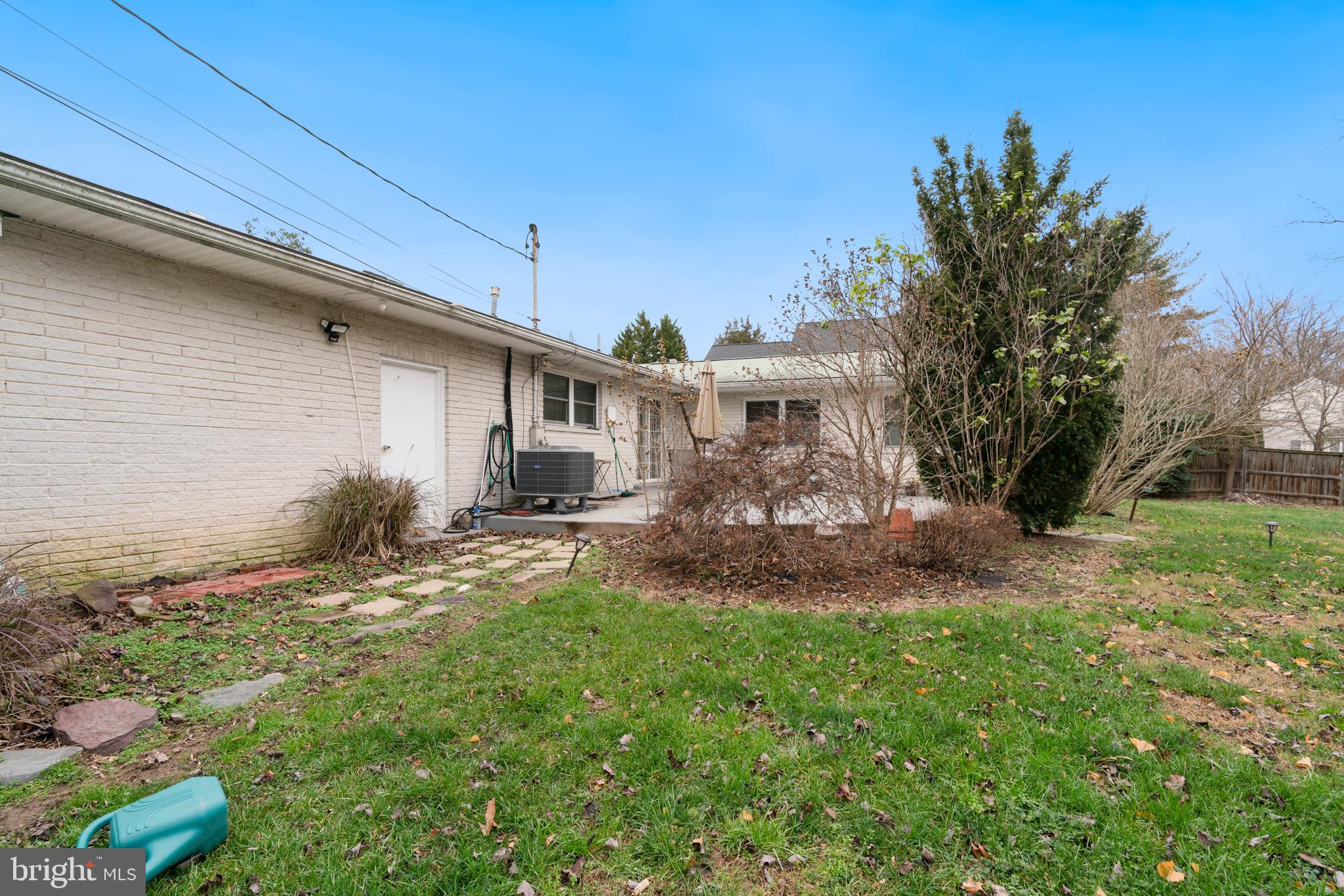 VILLAGE OF OWEN BROWN - Residential