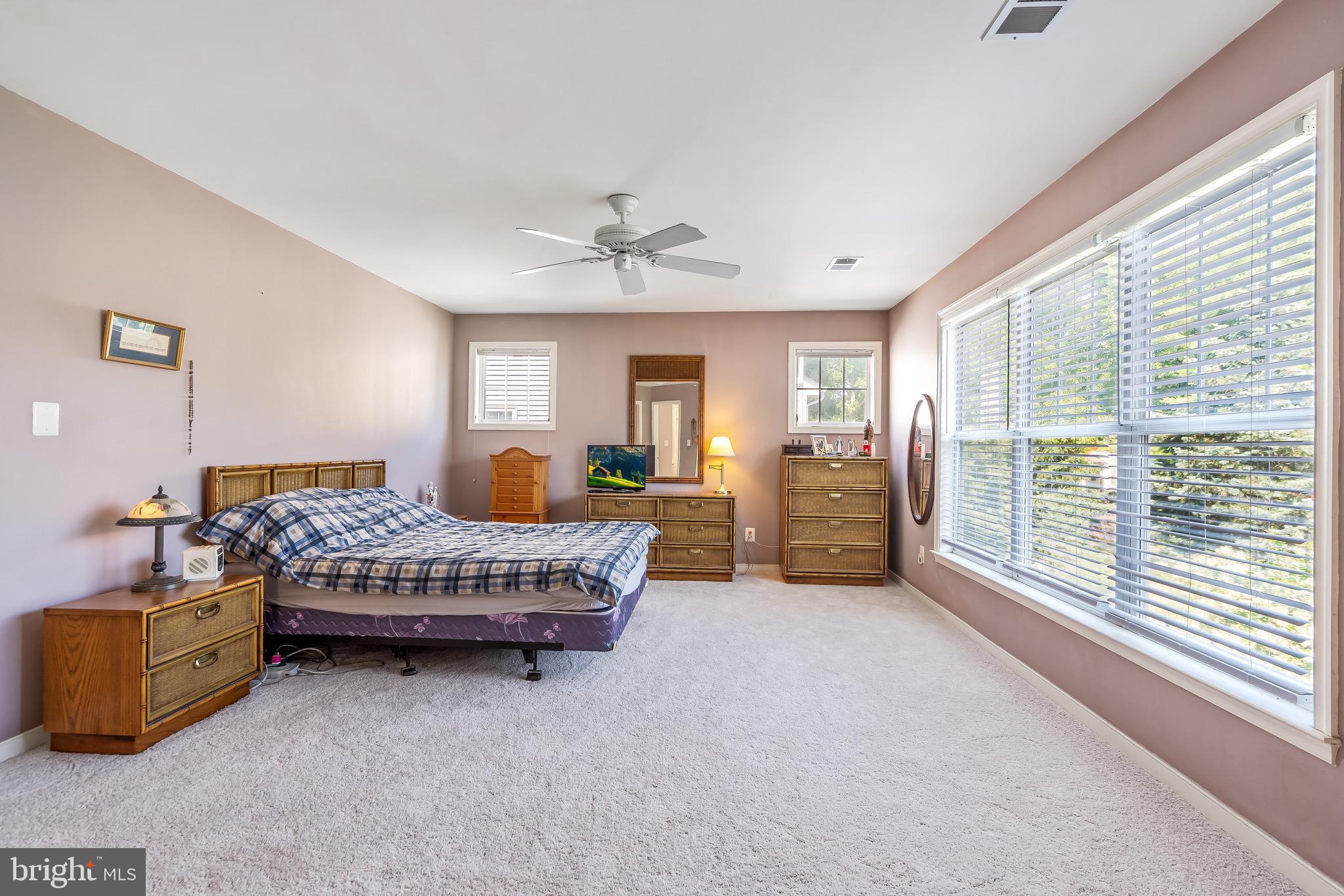 SOUTH RIDING - Residential