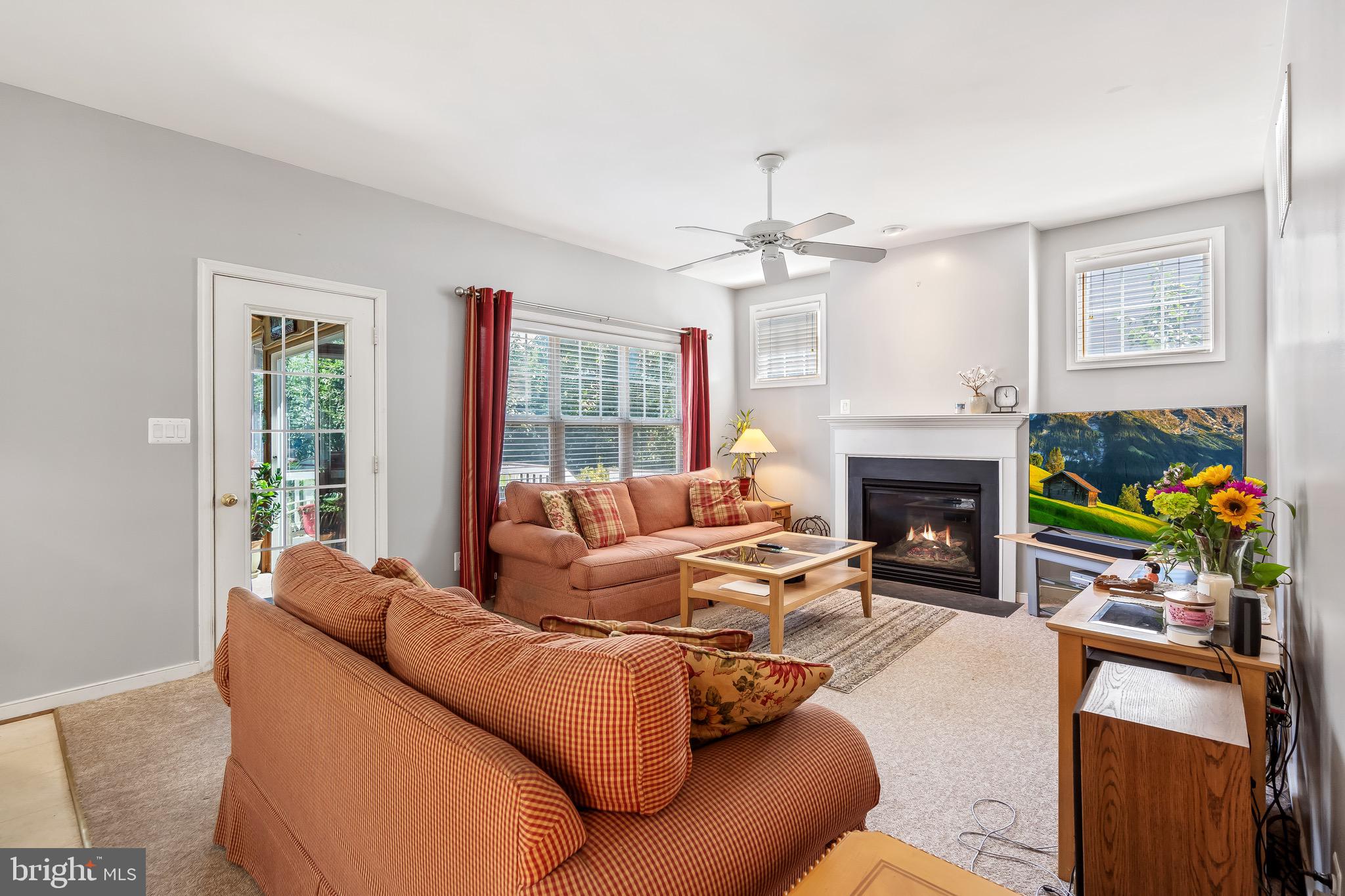 SOUTH RIDING - Residential