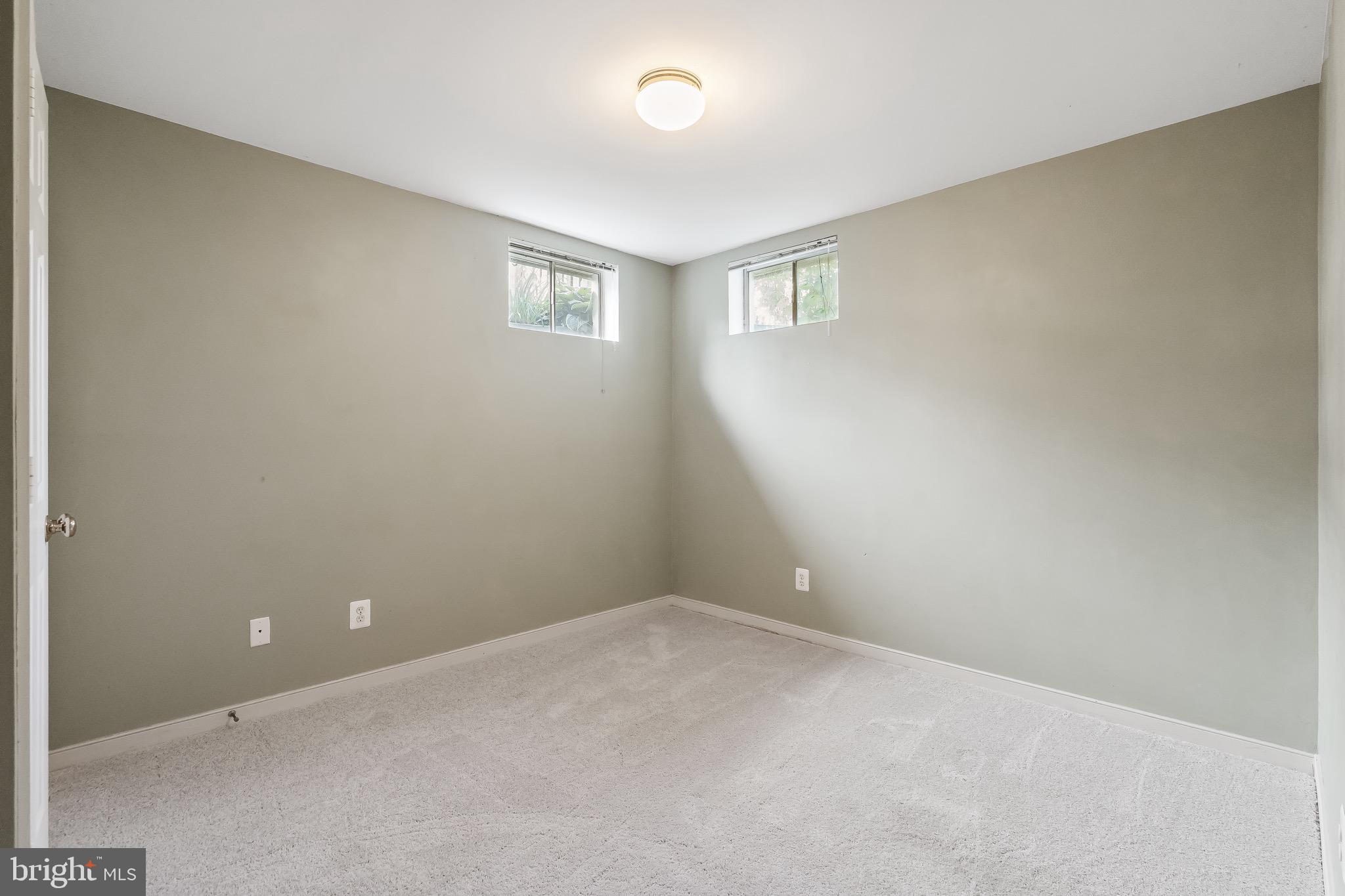 SOUTH RIDING - Residential