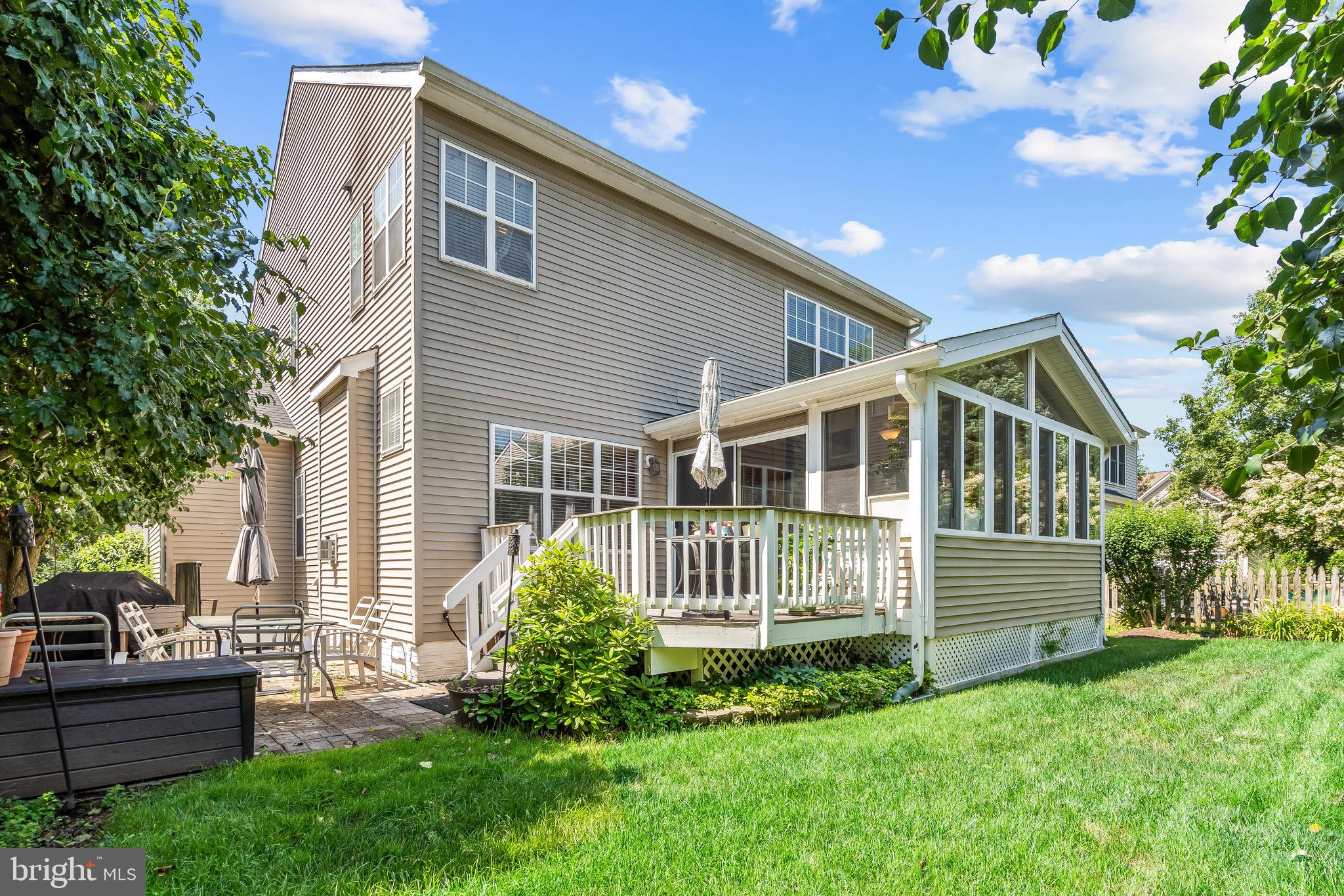 SOUTH RIDING - Residential