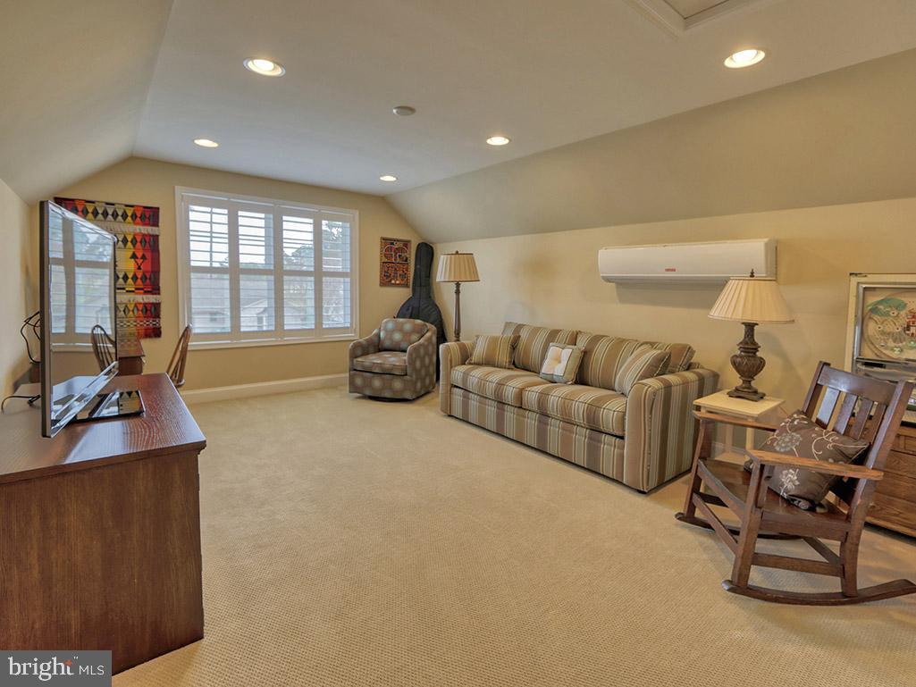 REHOBOTH BEACH YACHT AND CC - Residential