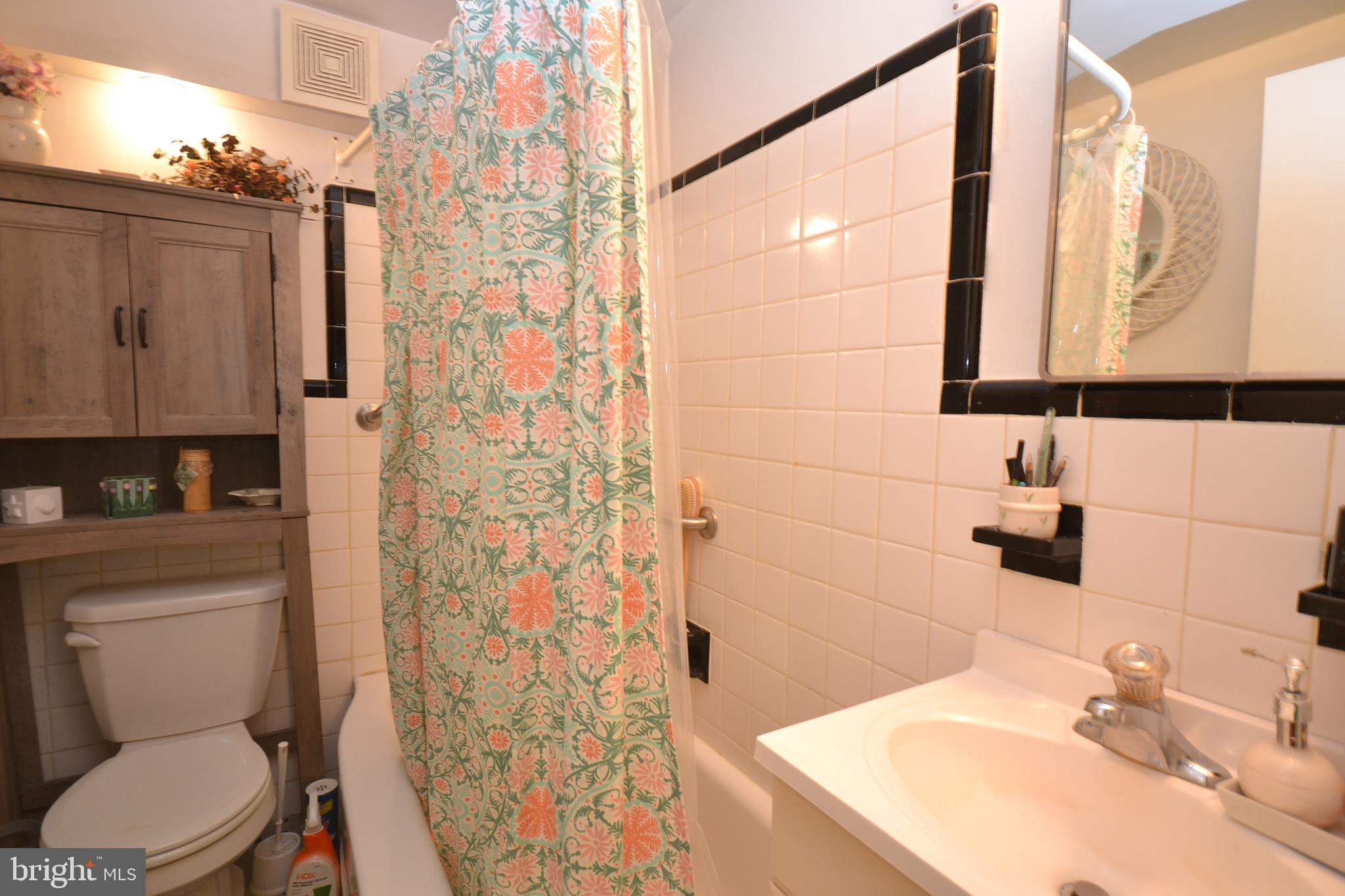 WILDMAN ARMS - Residential