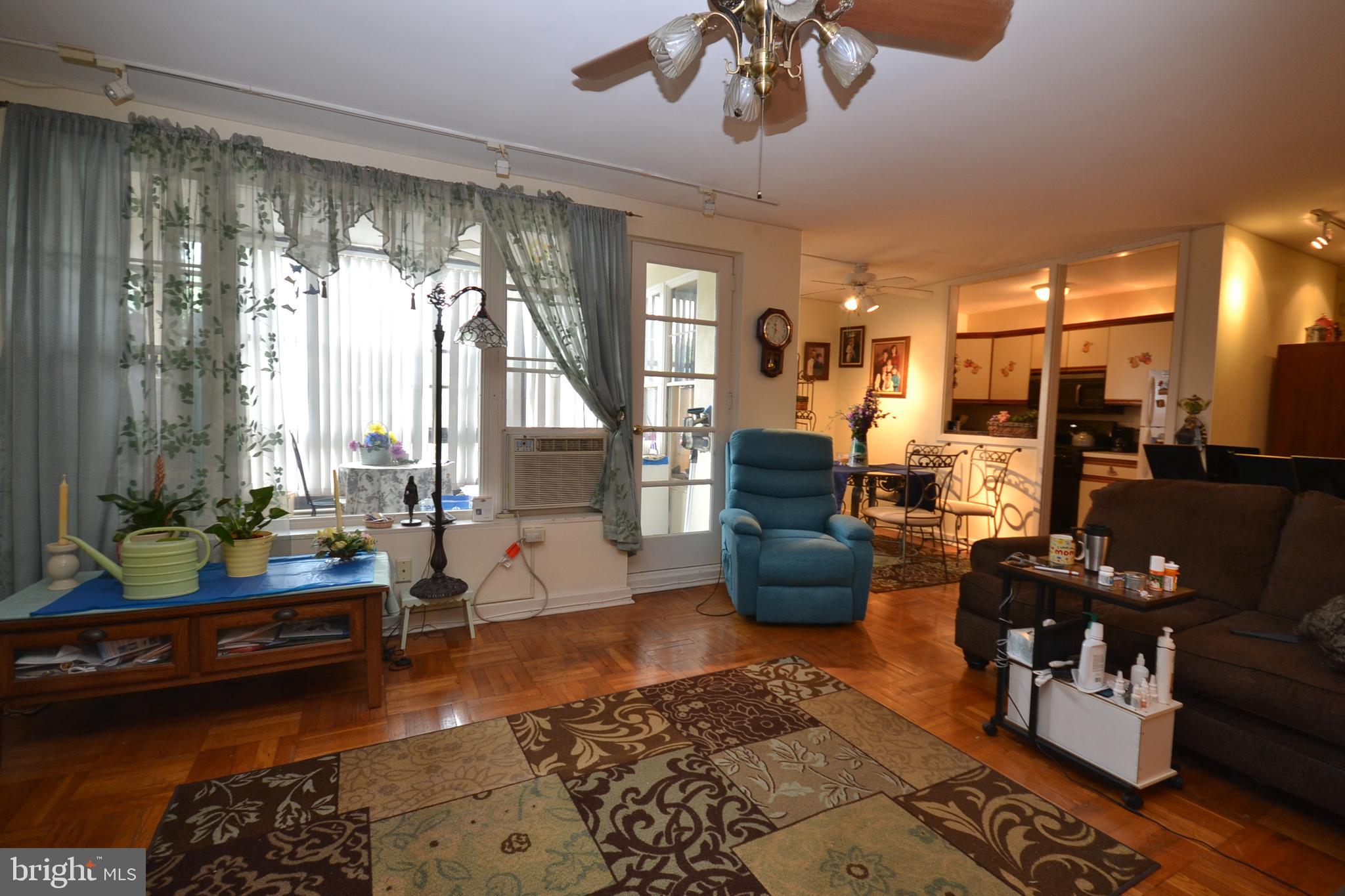 WILDMAN ARMS - Residential