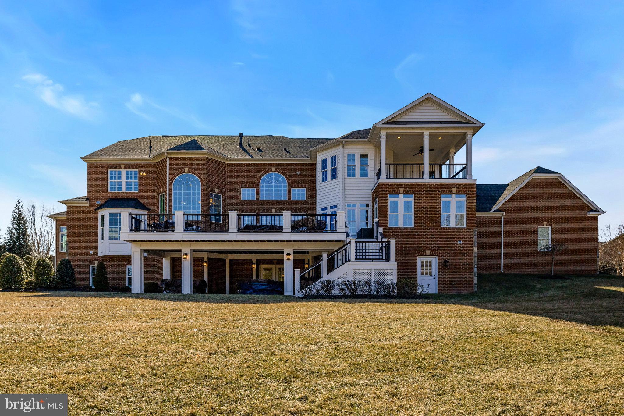 HUNTING CREST - Residential