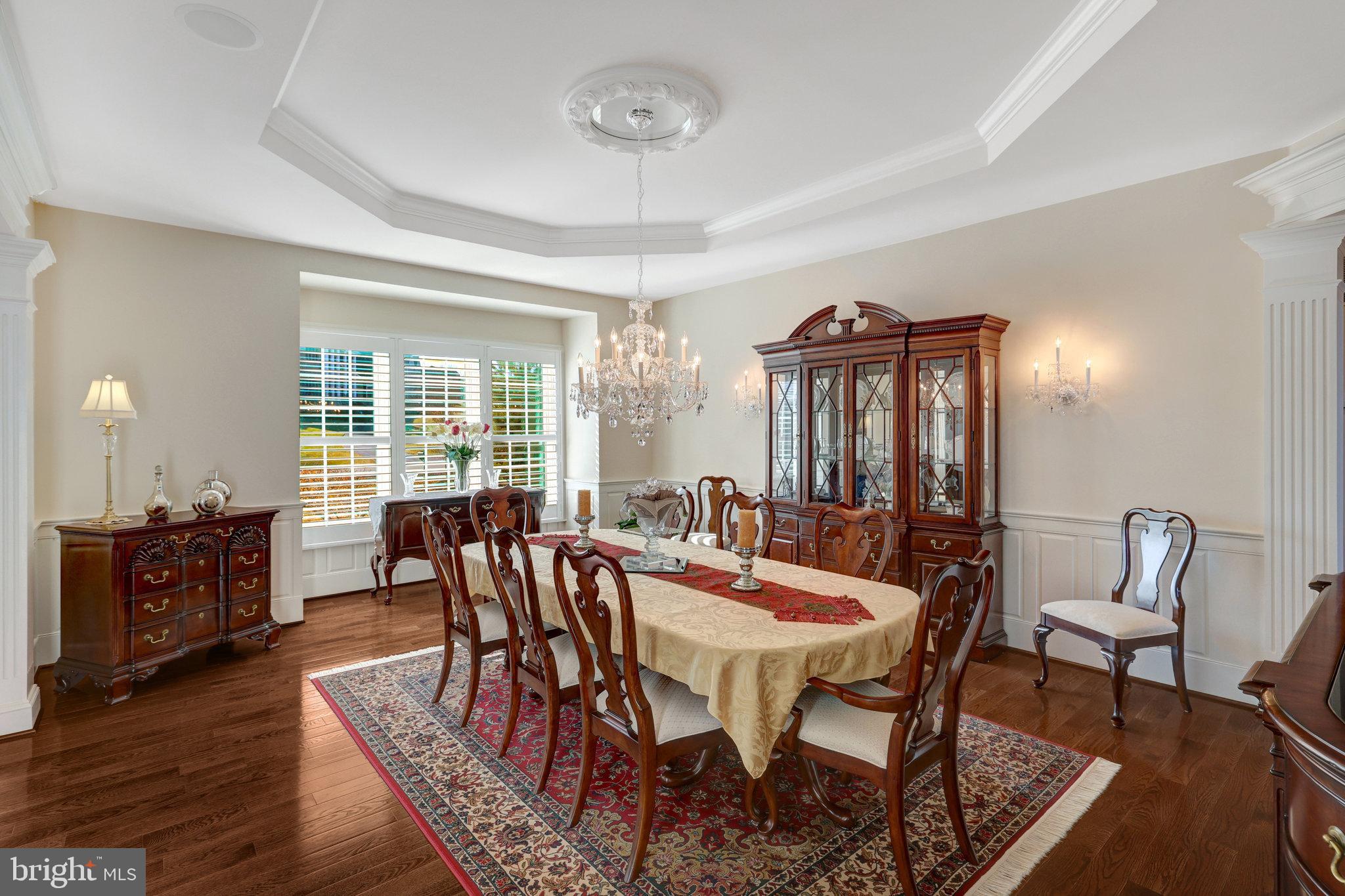 HUNTING CREST - Residential