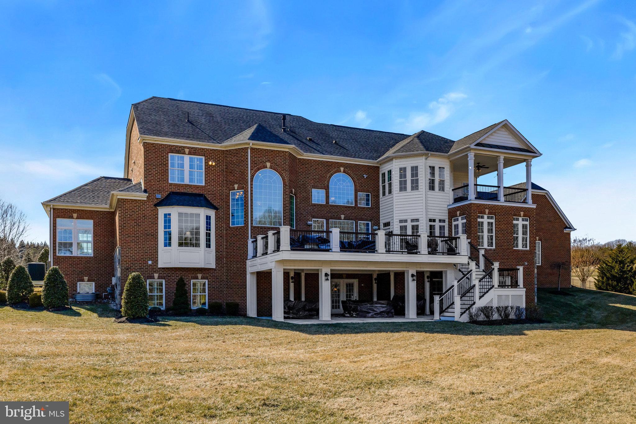 HUNTING CREST - Residential