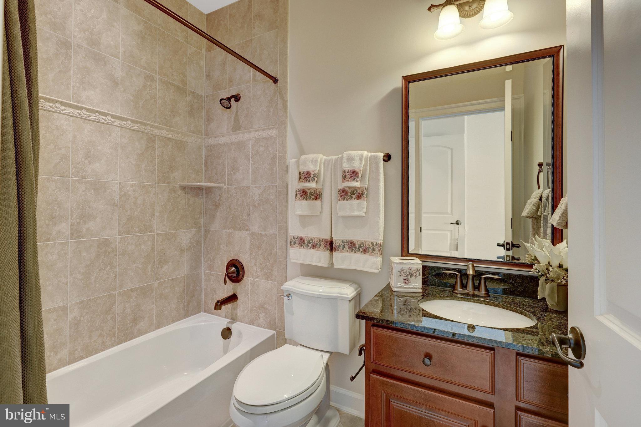 HUNTING CREST - Residential