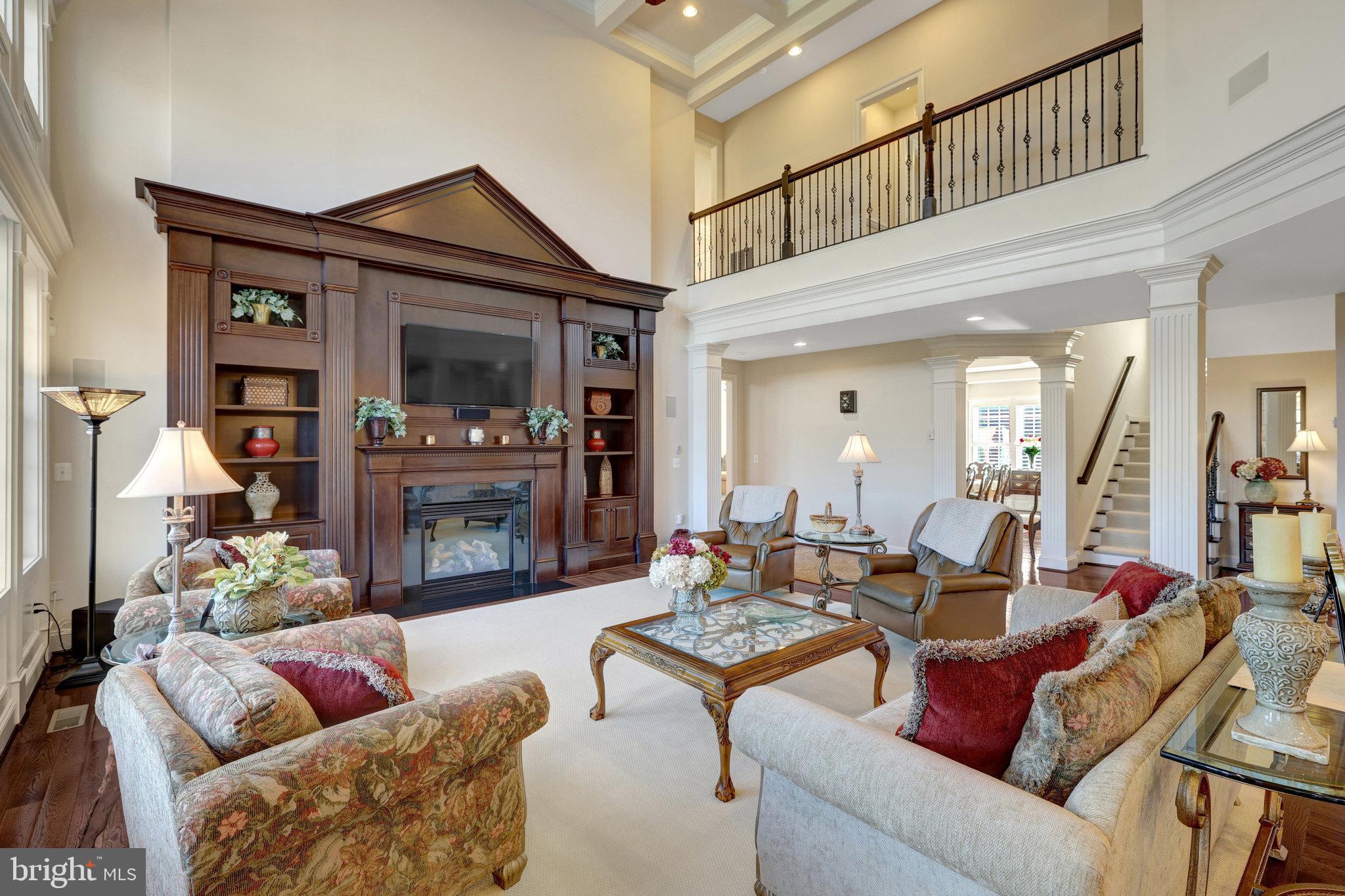 HUNTING CREST - Residential