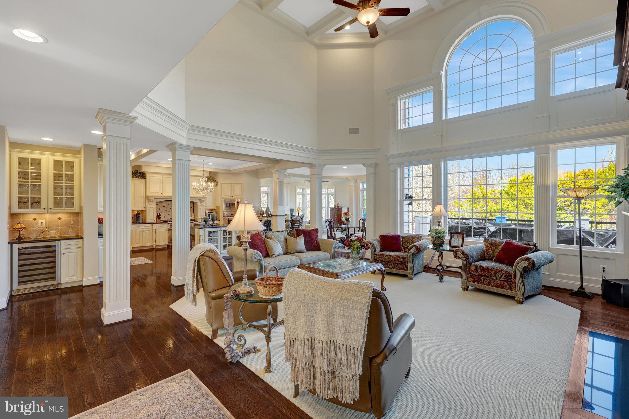 HUNTING CREST - Residential