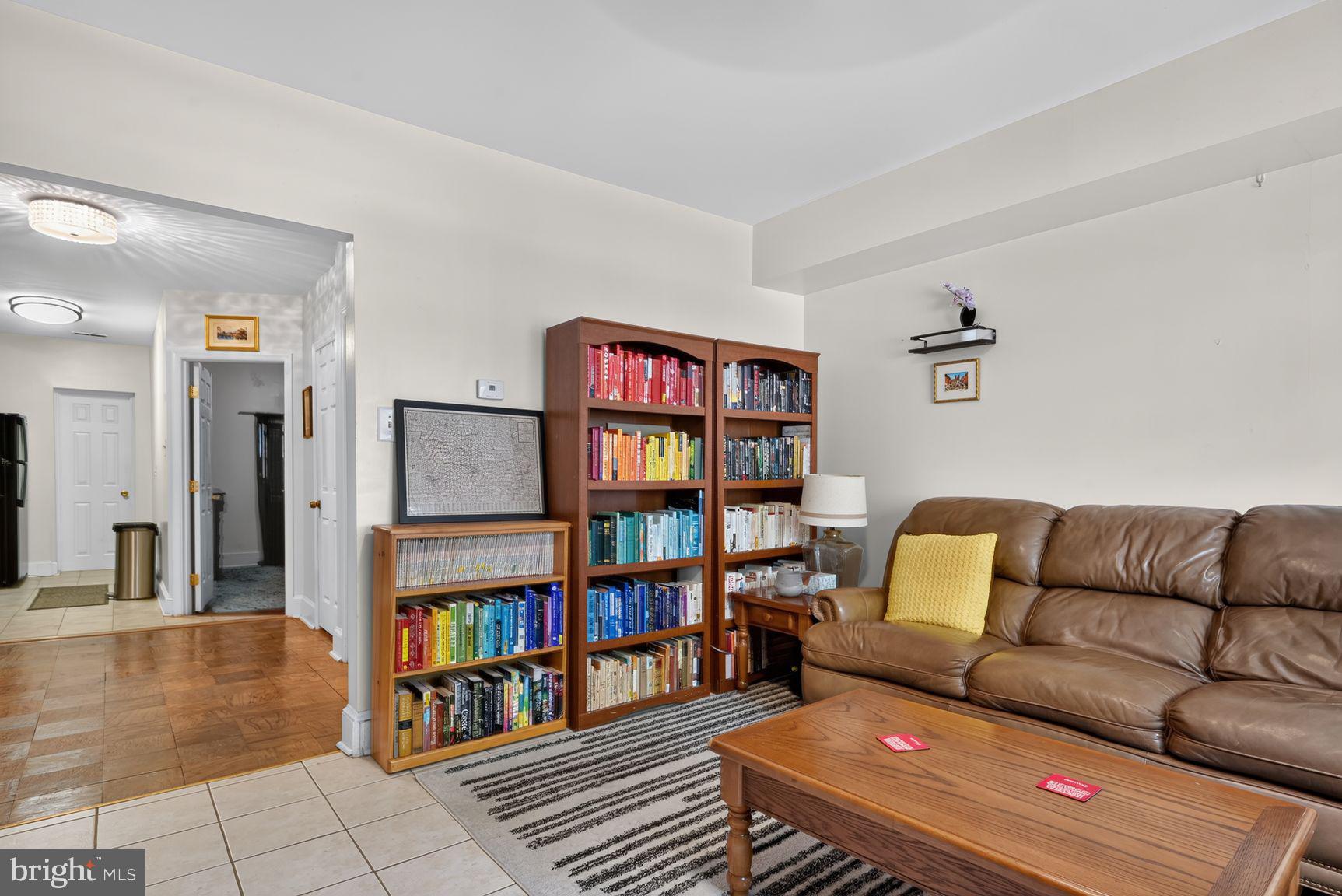 1720 CAPITOL AVENUE NE 2