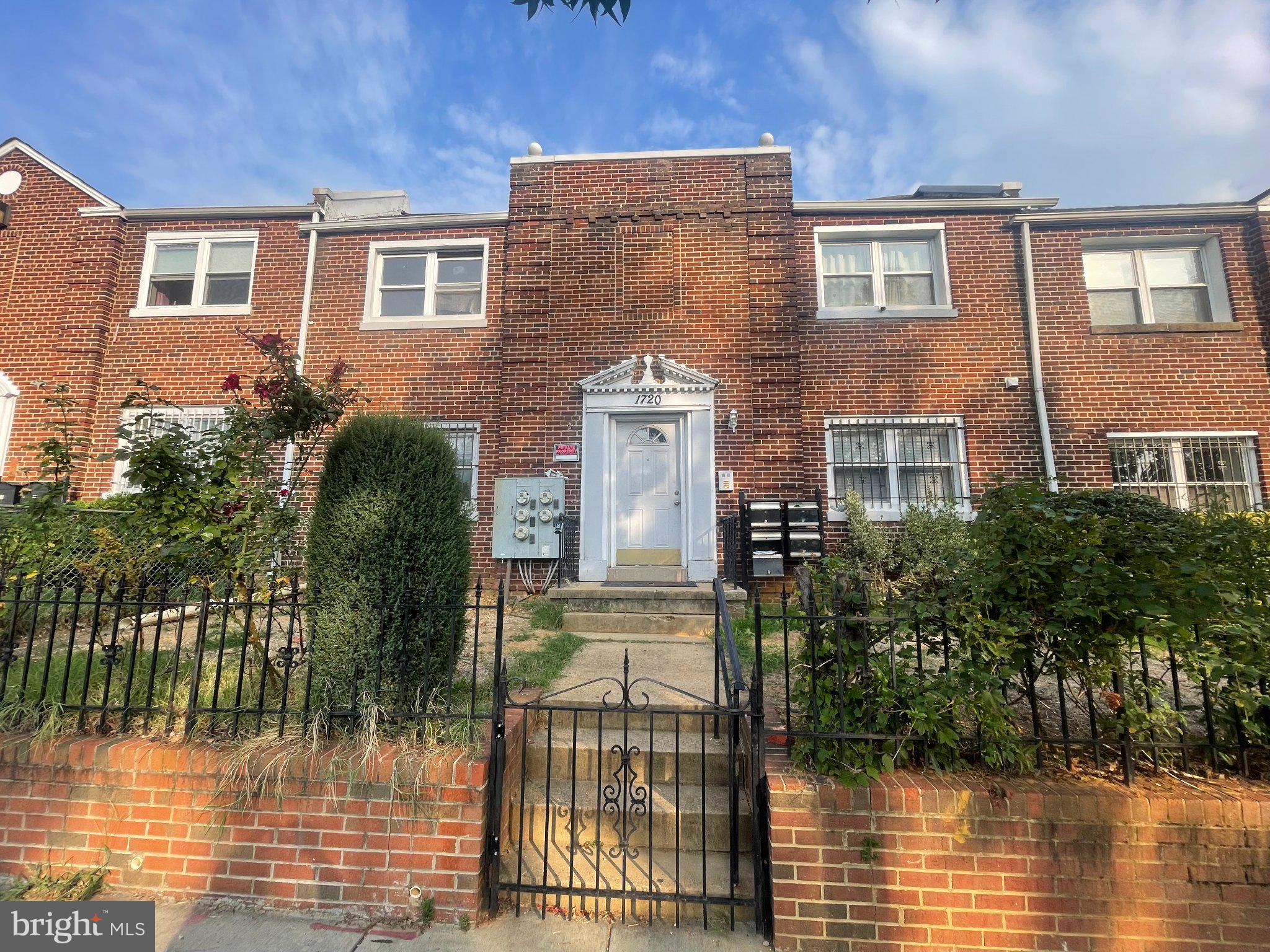 1720 CAPITOL AVENUE NE 2
