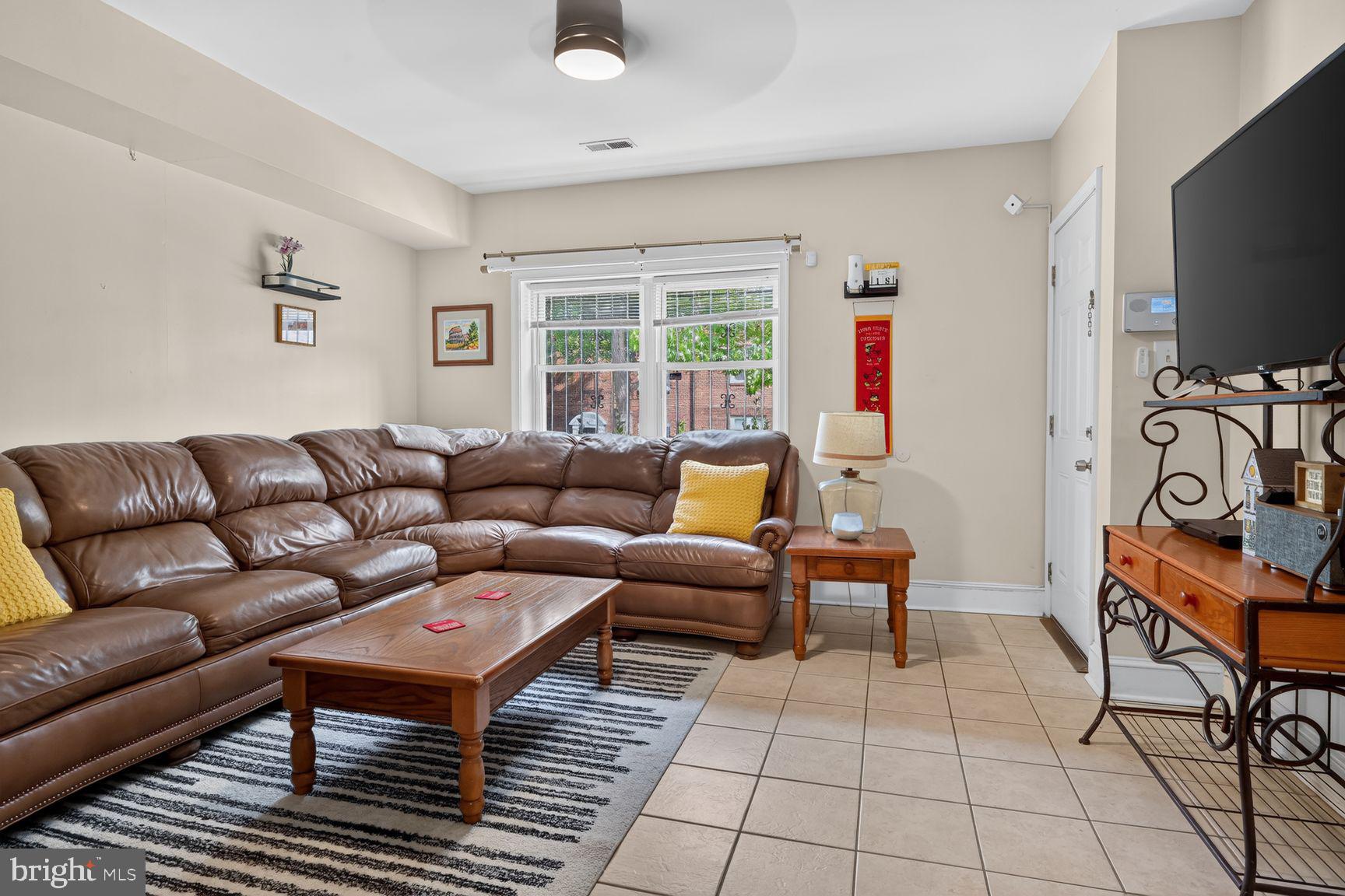 1720 CAPITOL AVENUE NE 2