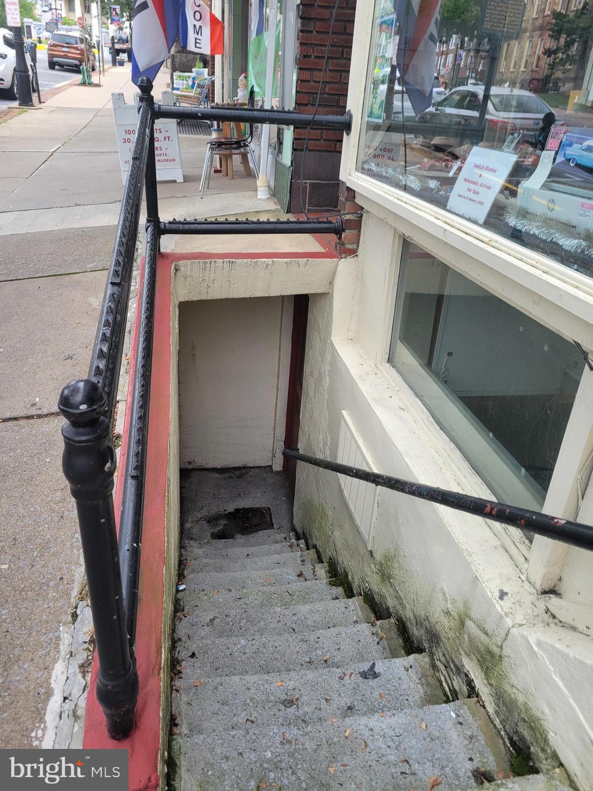 124-130 W HIGH STREET