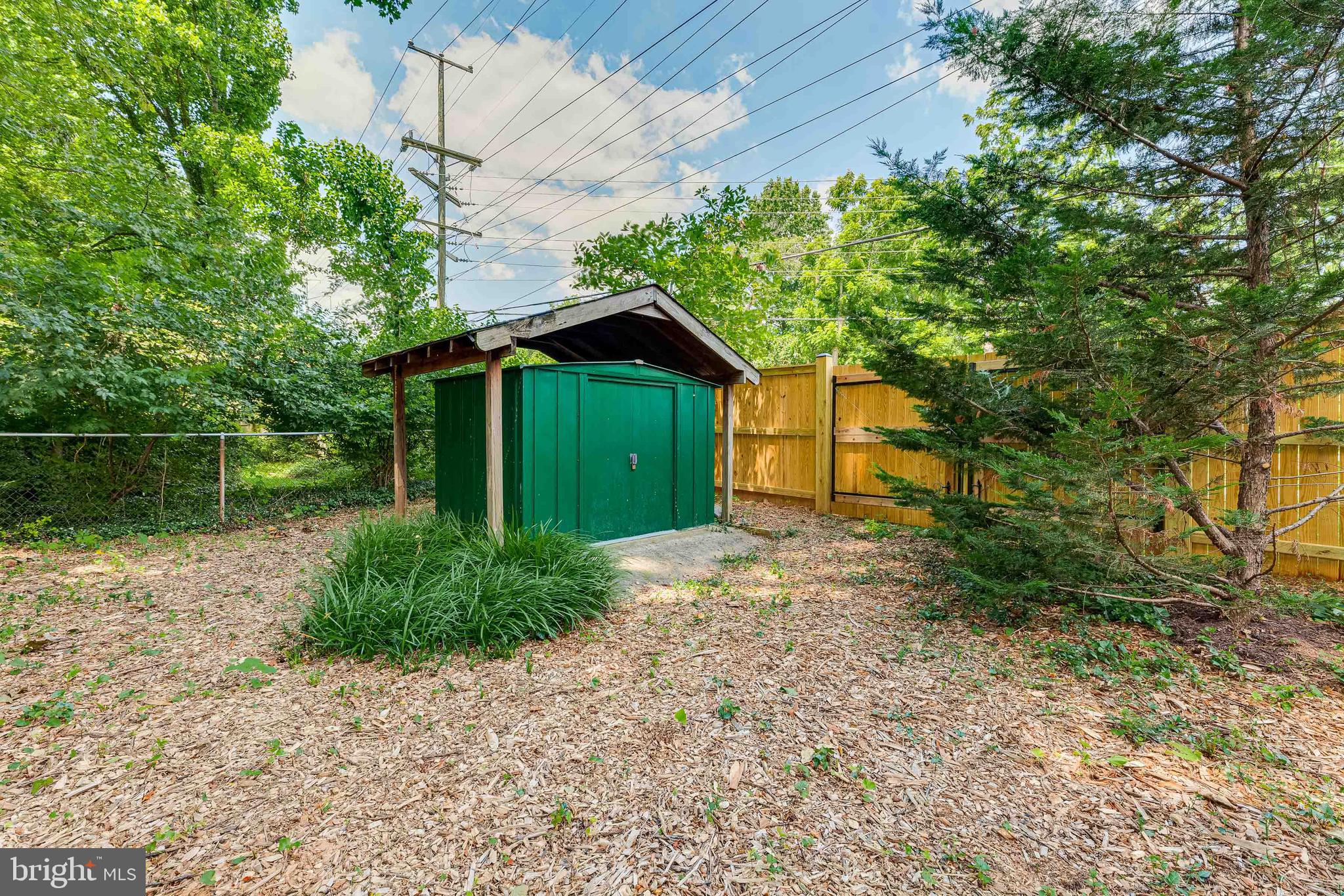 FAIRFAX TERRACE - Residential