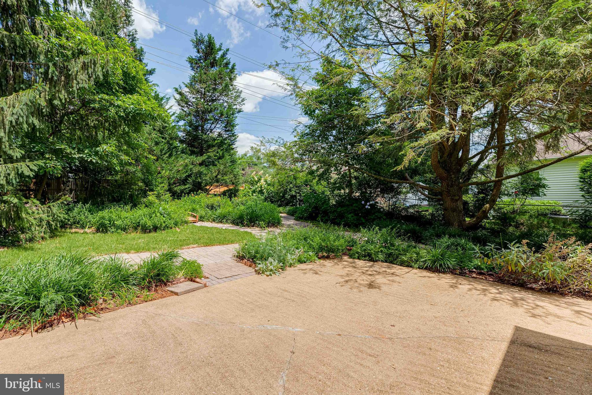 FAIRFAX TERRACE - Residential