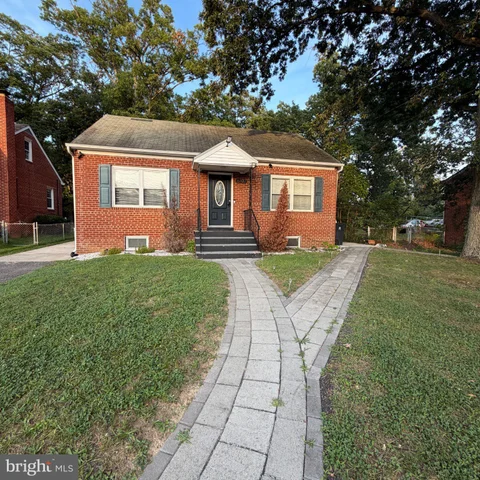 6702 Livingston Road, Oxon Hill, MD MLS: MDPG2218022