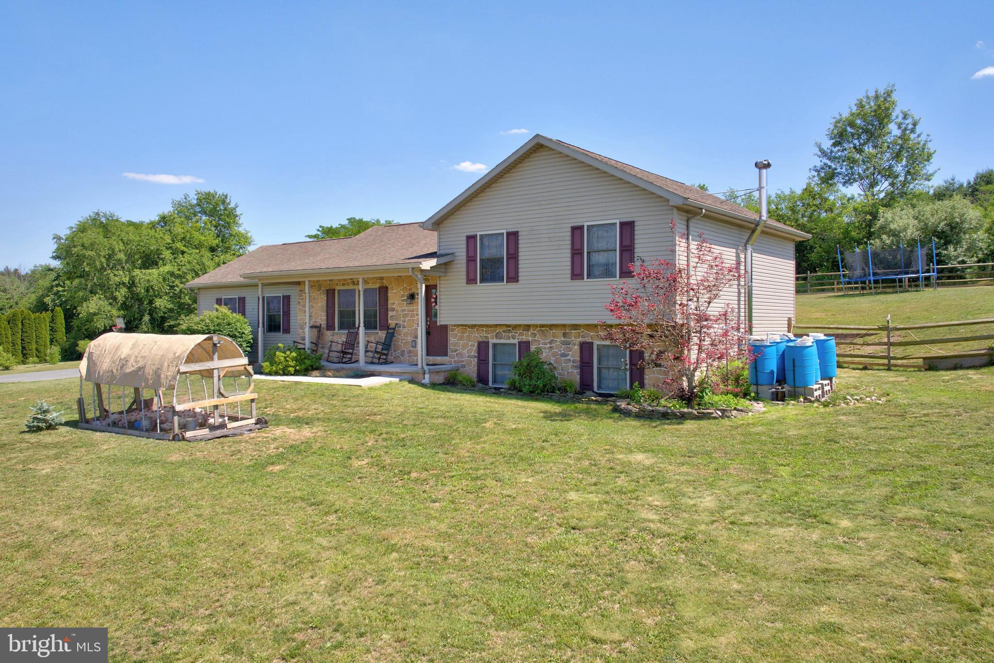 225 N GRANT ROAD