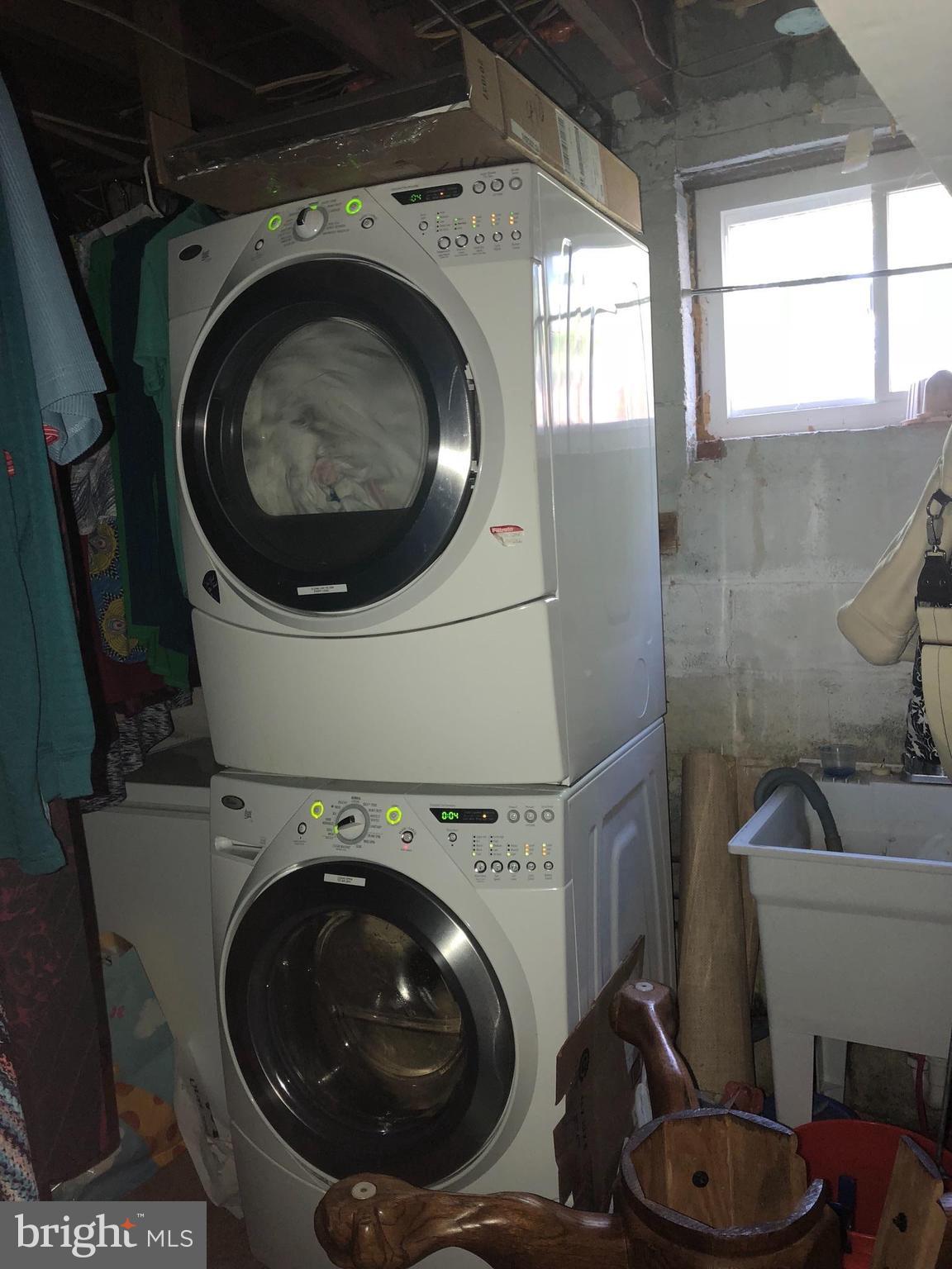 ALLENWOOD ACRES - Residential