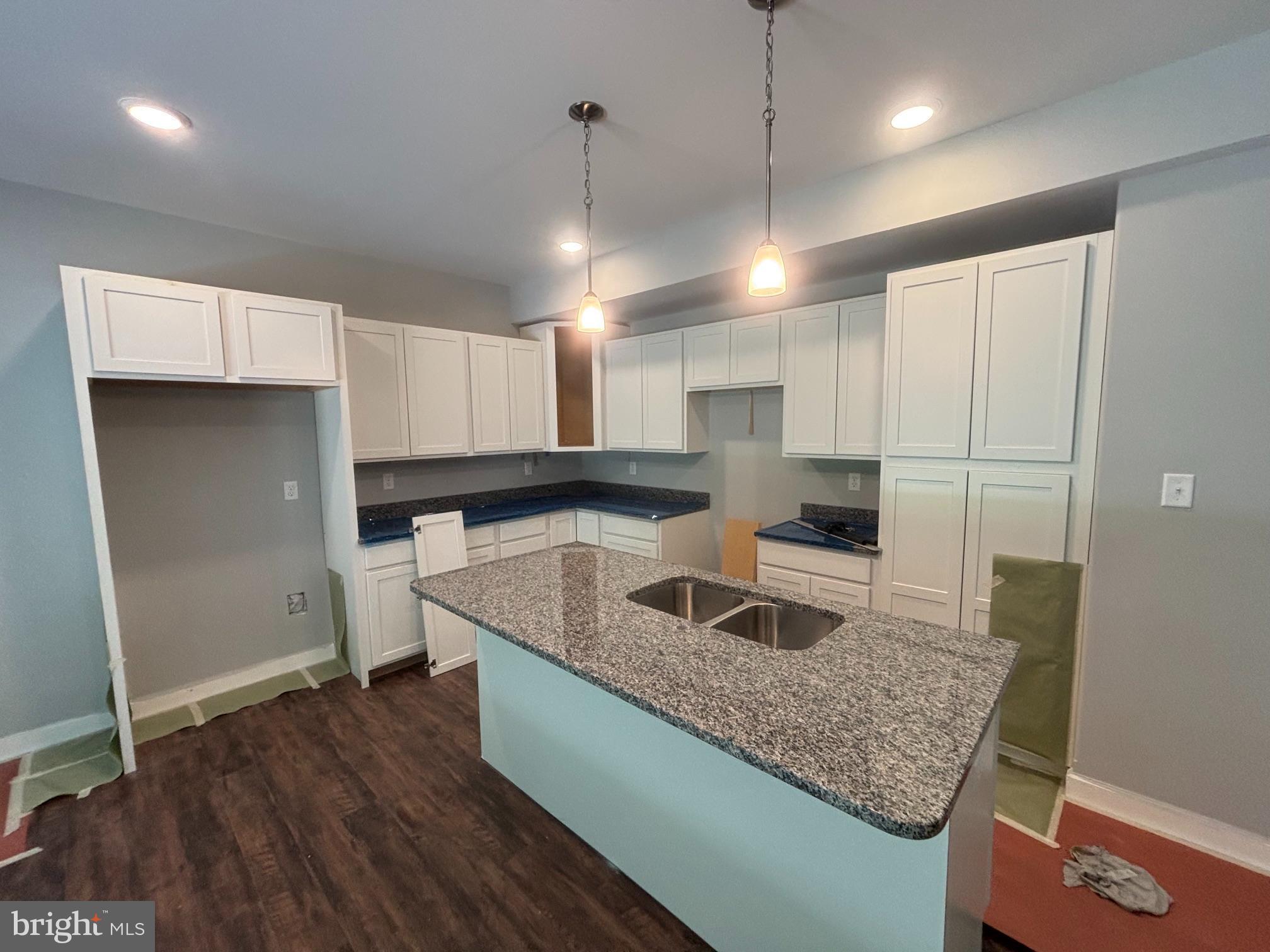 1079 DIANNE DRIVE