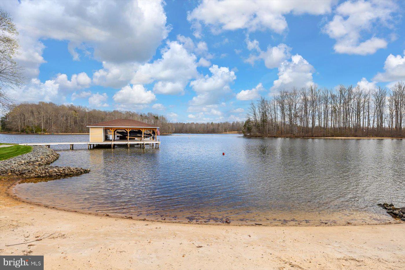 THE WATERS AT LAKE ANNA - Residential