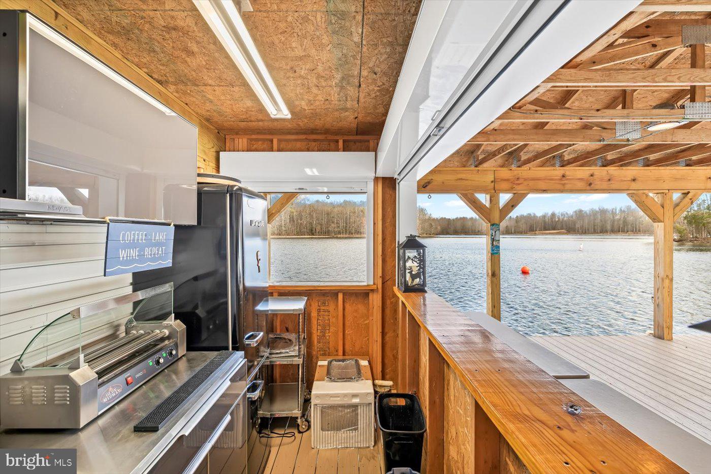 THE WATERS AT LAKE ANNA - Residential