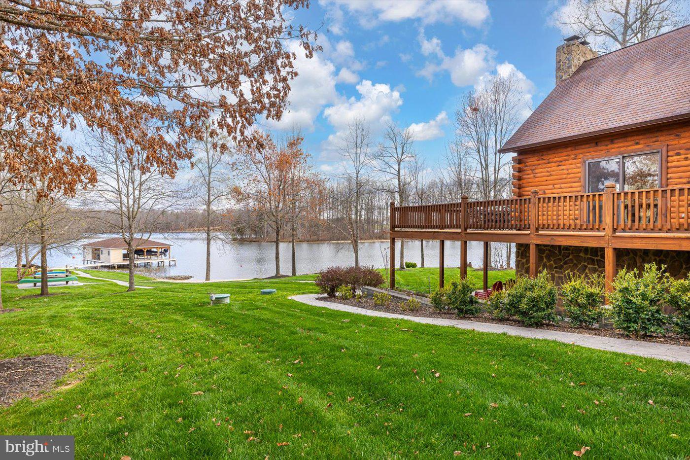 THE WATERS AT LAKE ANNA - Residential