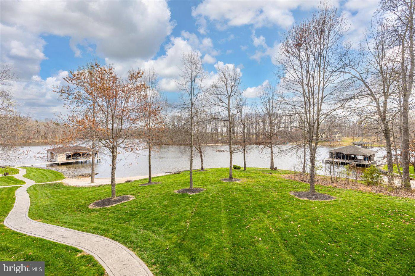 THE WATERS AT LAKE ANNA - Residential