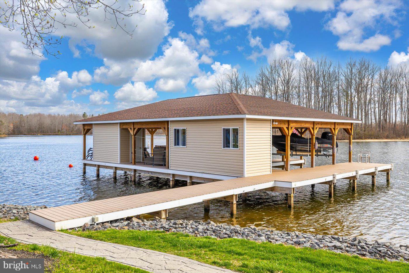 THE WATERS AT LAKE ANNA - Residential