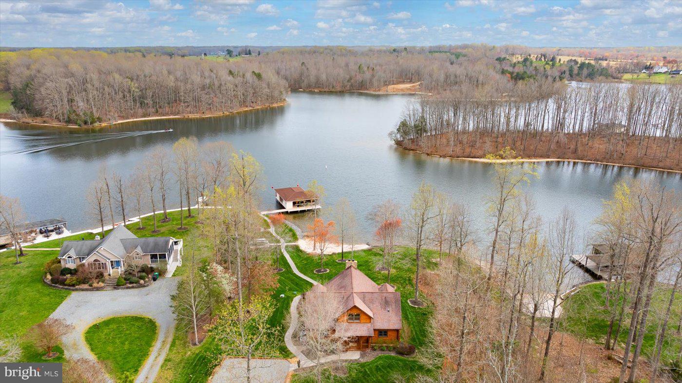 THE WATERS AT LAKE ANNA - Residential