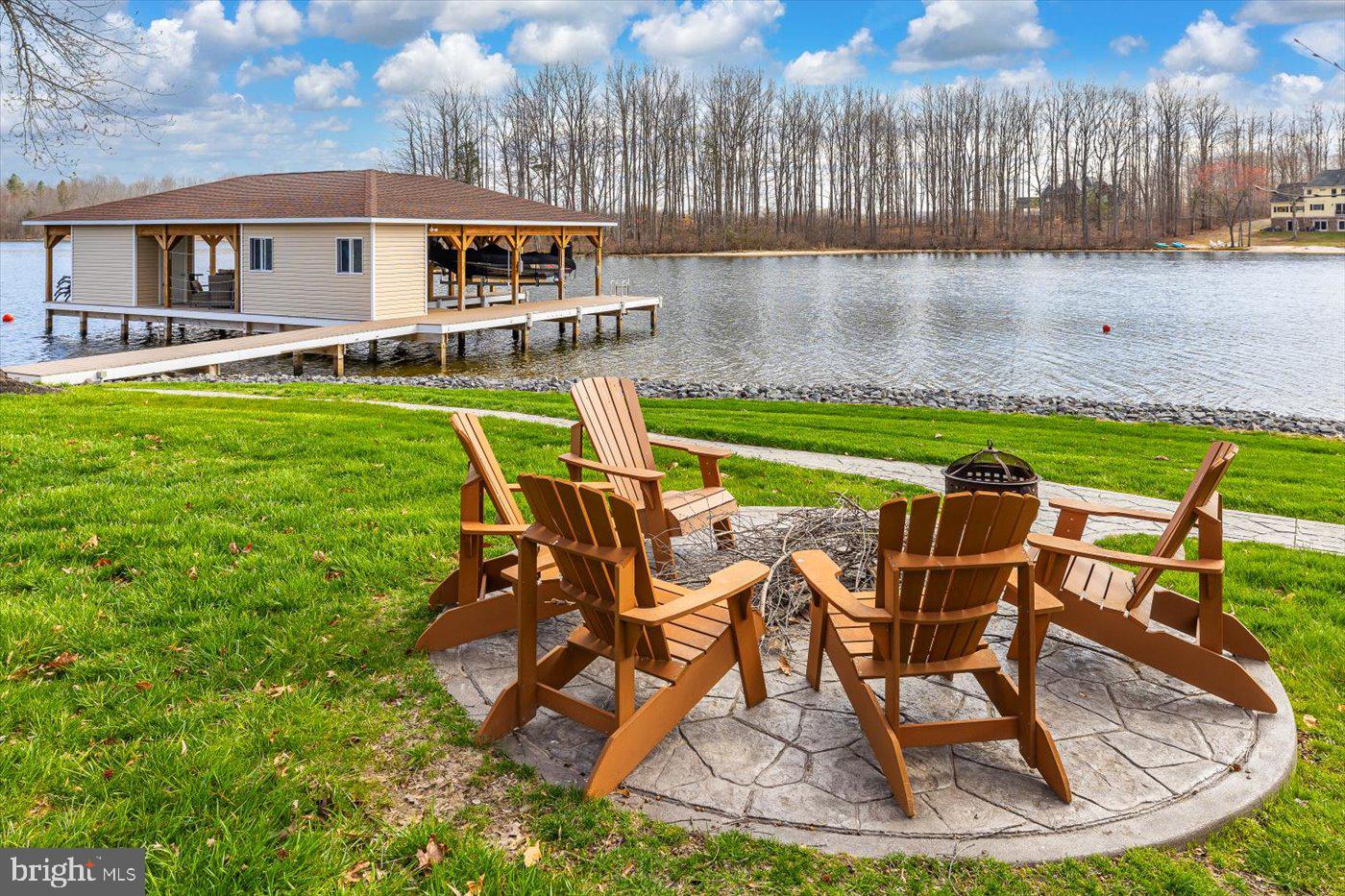 THE WATERS AT LAKE ANNA - Residential