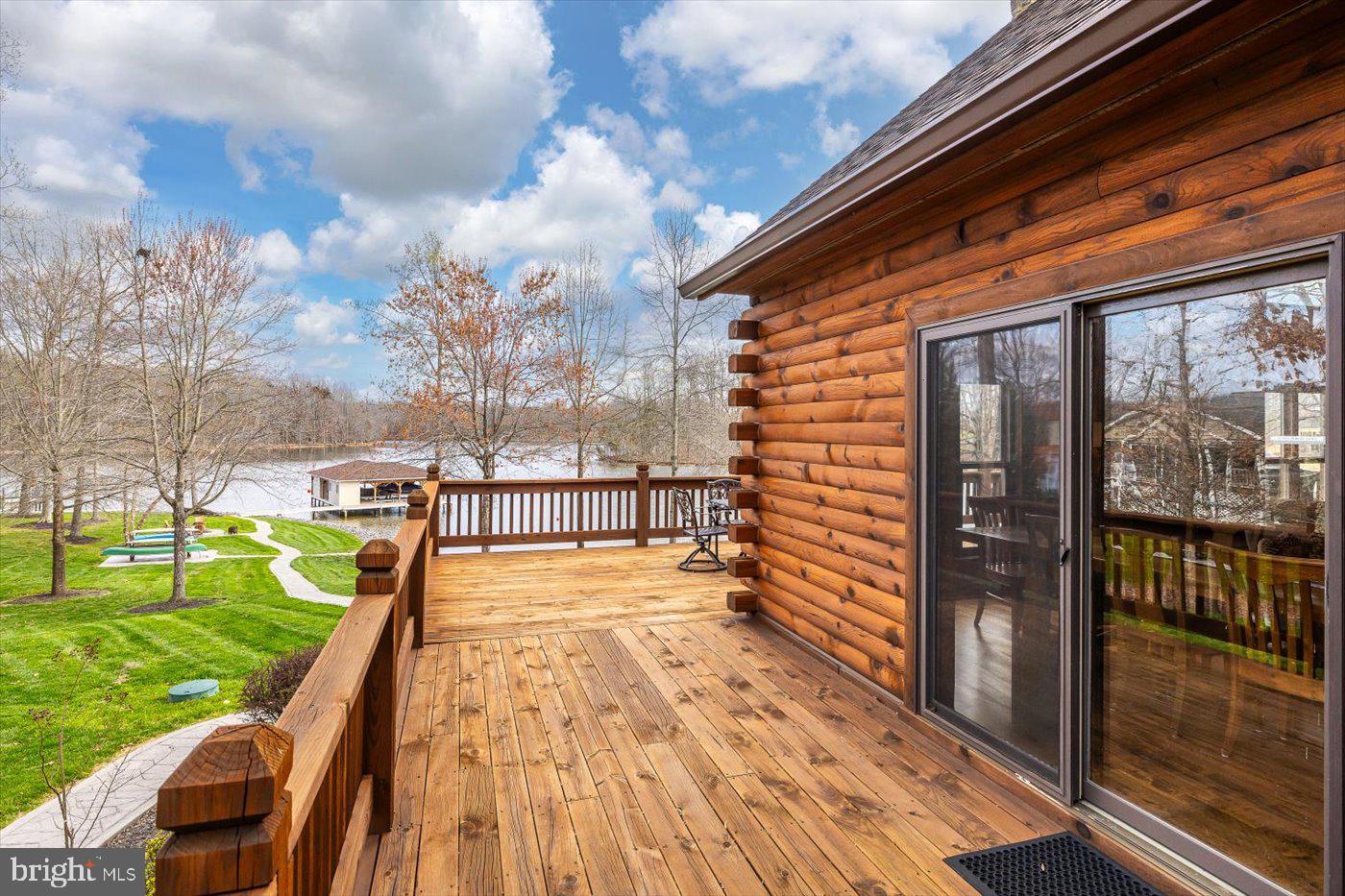 THE WATERS AT LAKE ANNA - Residential