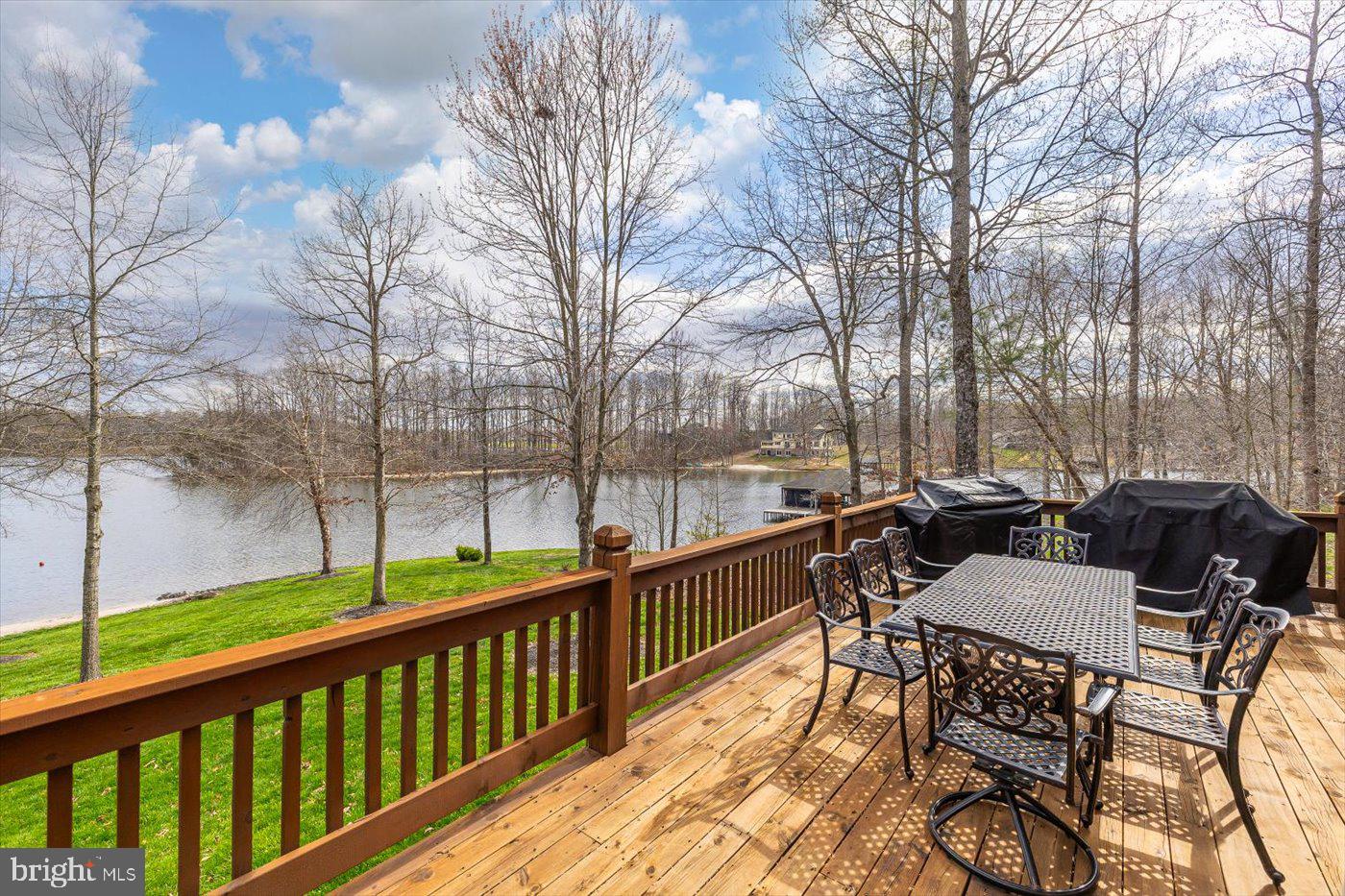 THE WATERS AT LAKE ANNA - Residential