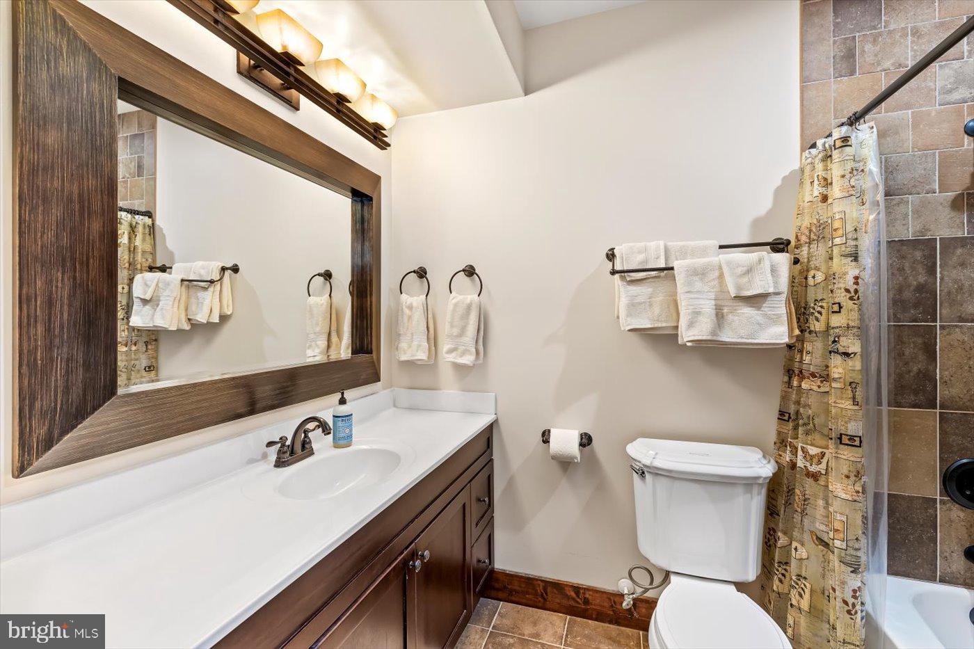 THE WATERS AT LAKE ANNA - Residential