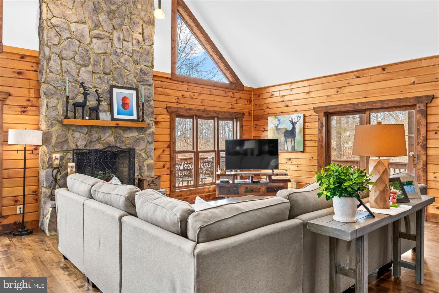 THE WATERS AT LAKE ANNA - Residential