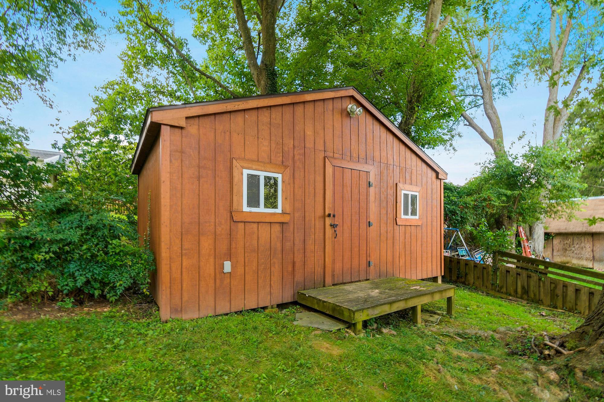 WHEATON HILLS - Residential