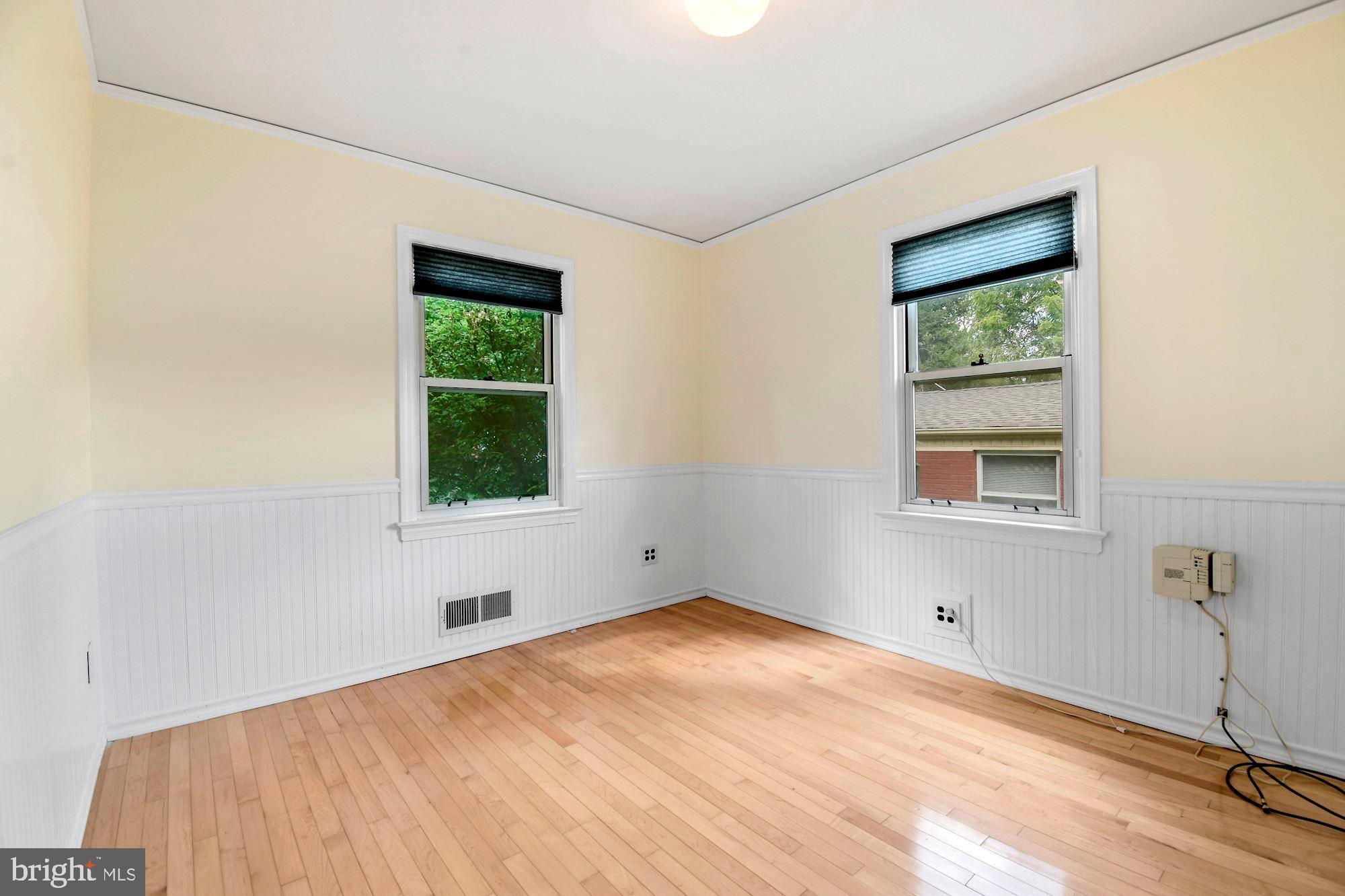 WHEATON HILLS - Residential