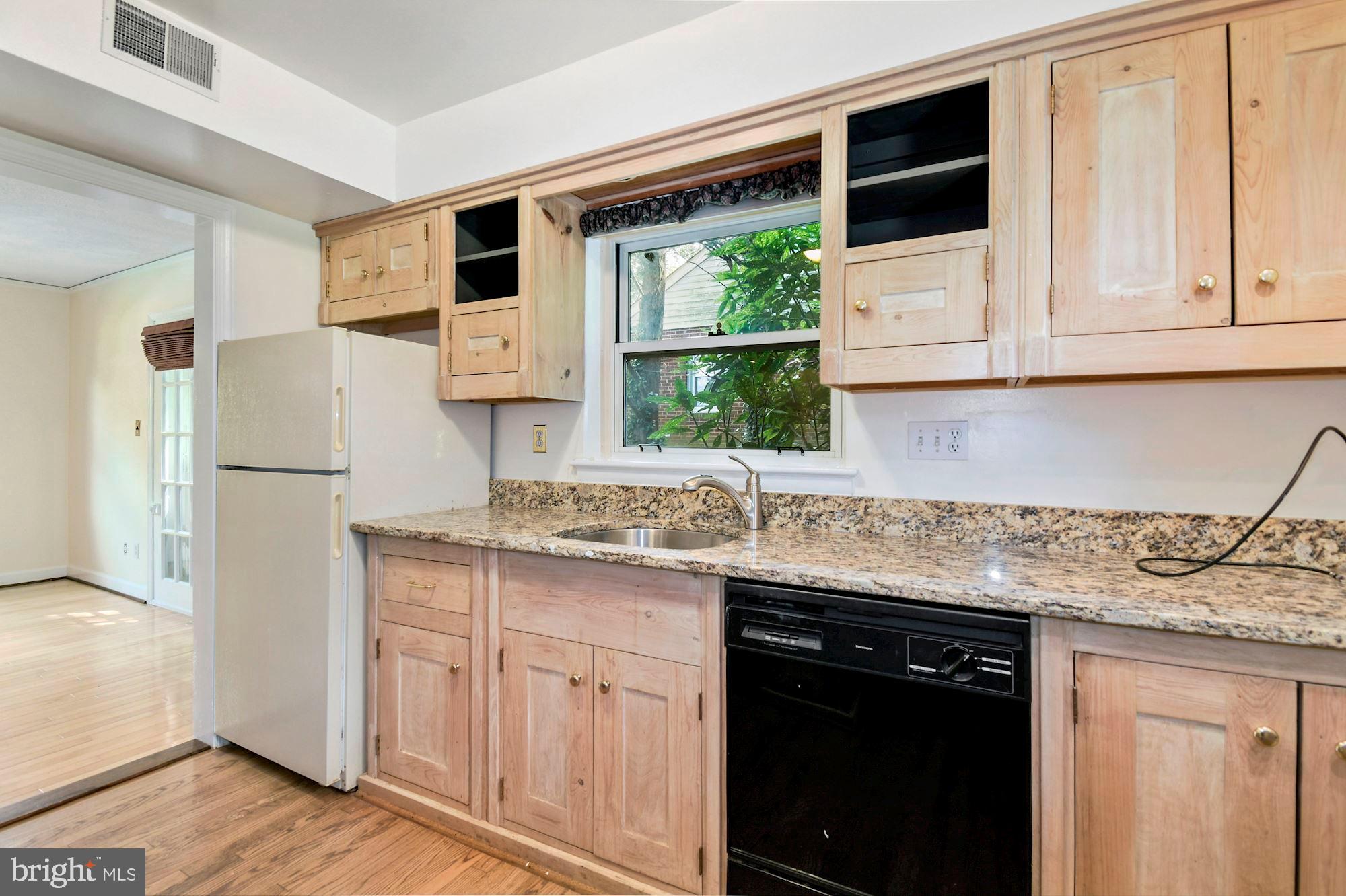 WHEATON HILLS - Residential