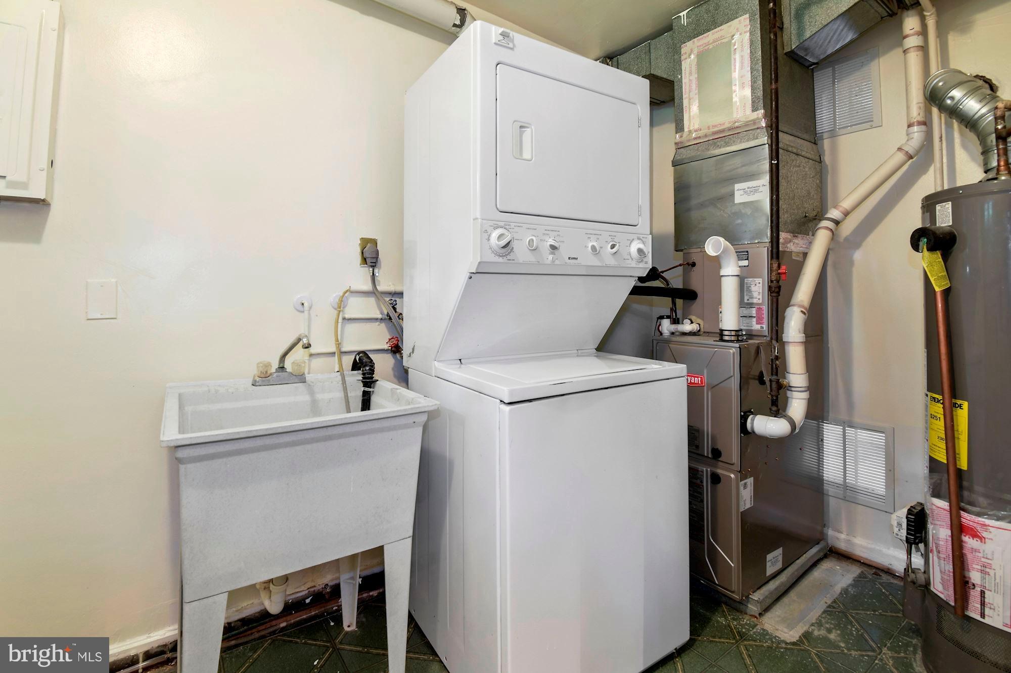 WHEATON HILLS - Residential