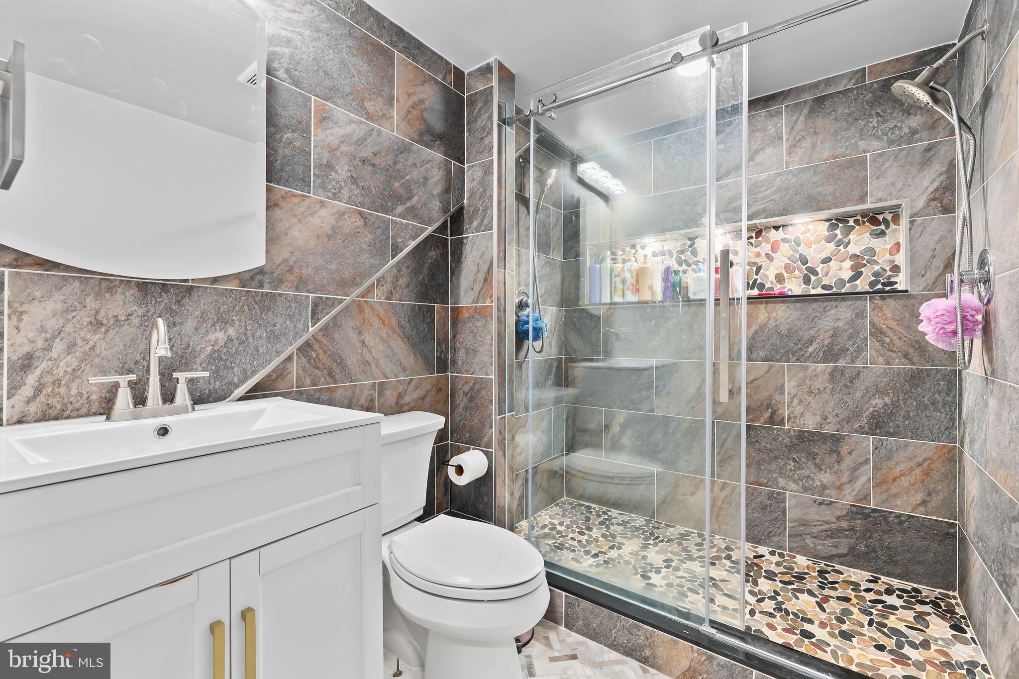 RESTON - Residential