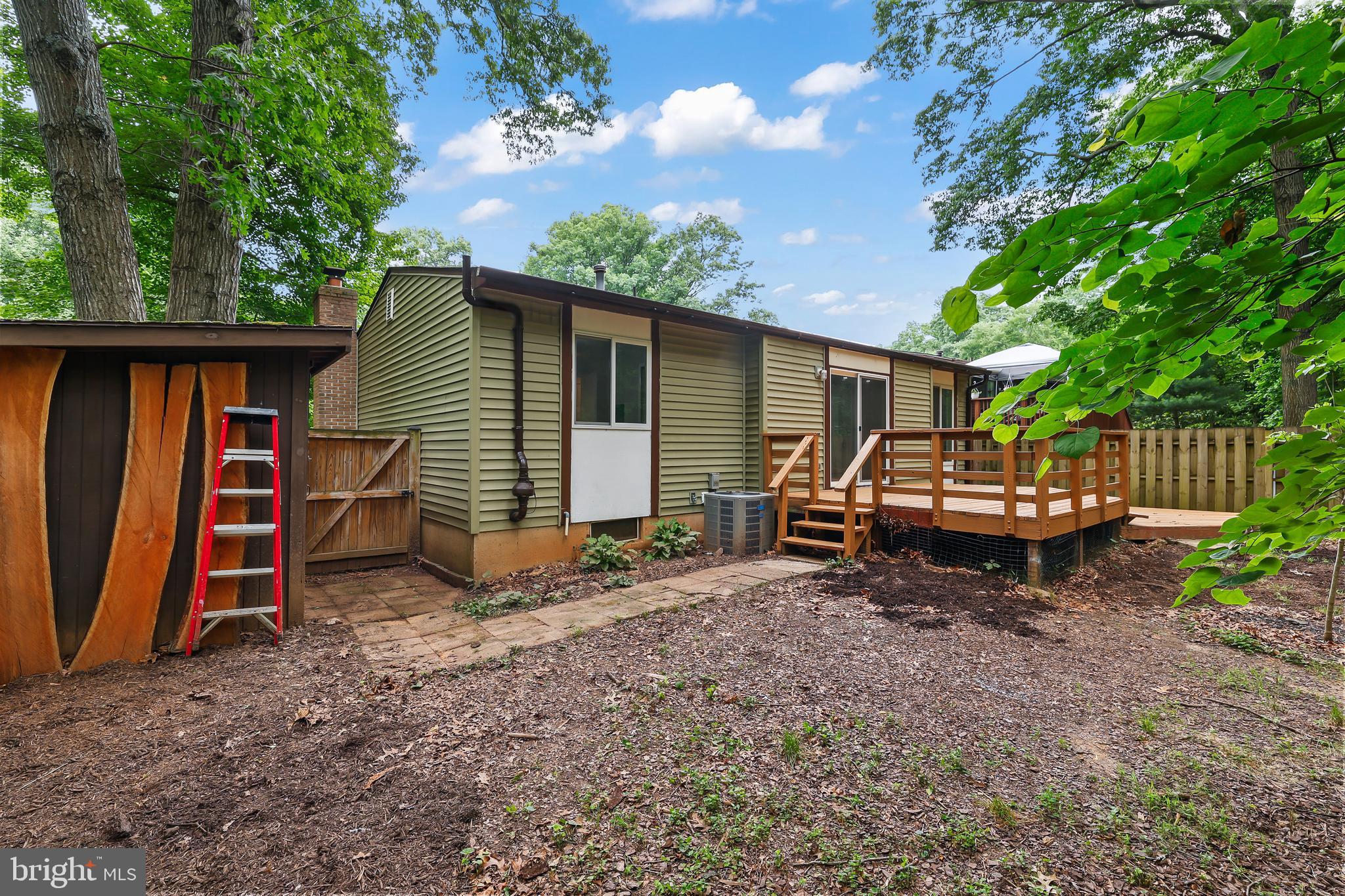 RESTON - Residential