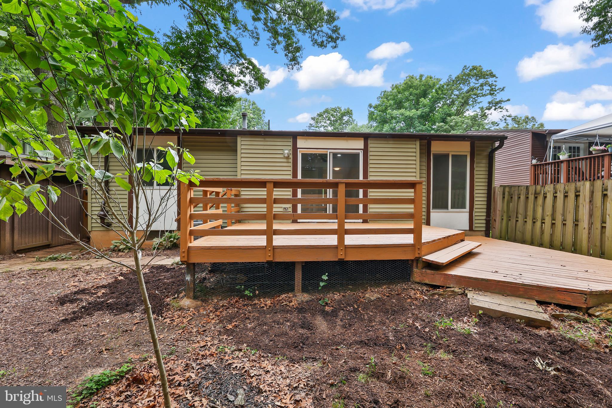 RESTON - Residential