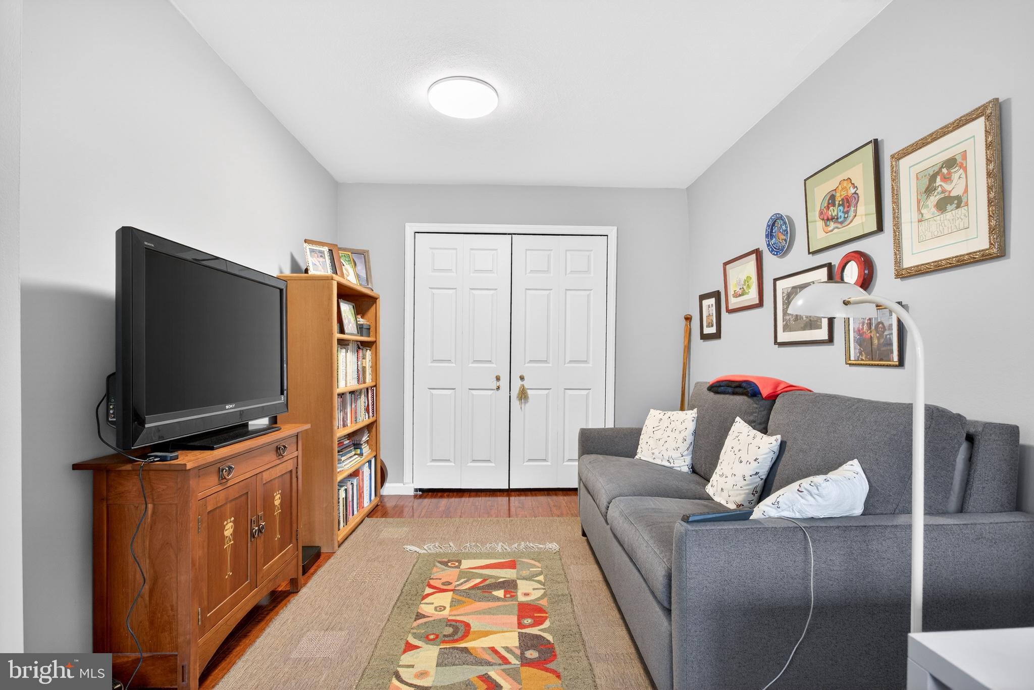 ART MUSEUM AREA - Residential