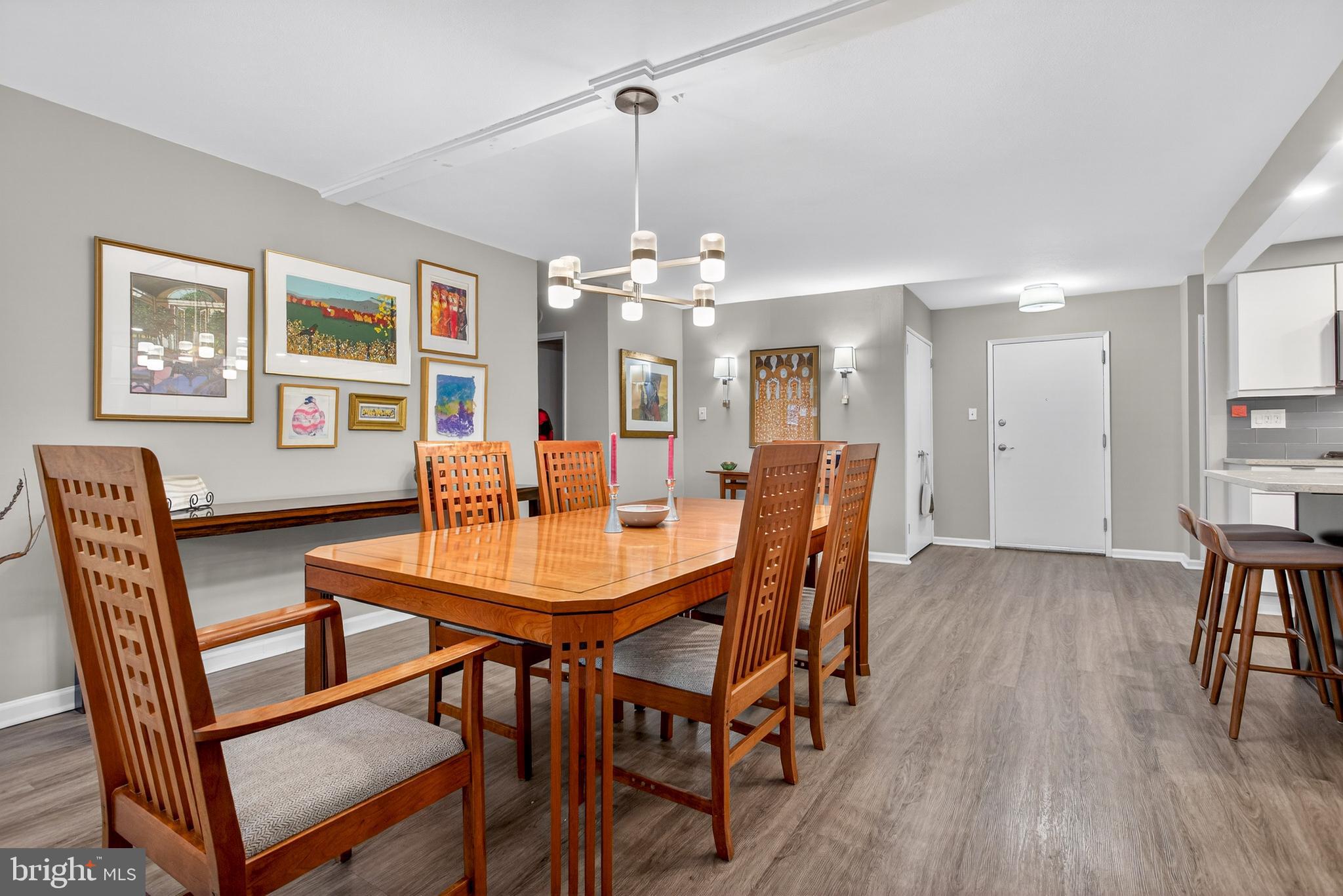 ART MUSEUM AREA - Residential